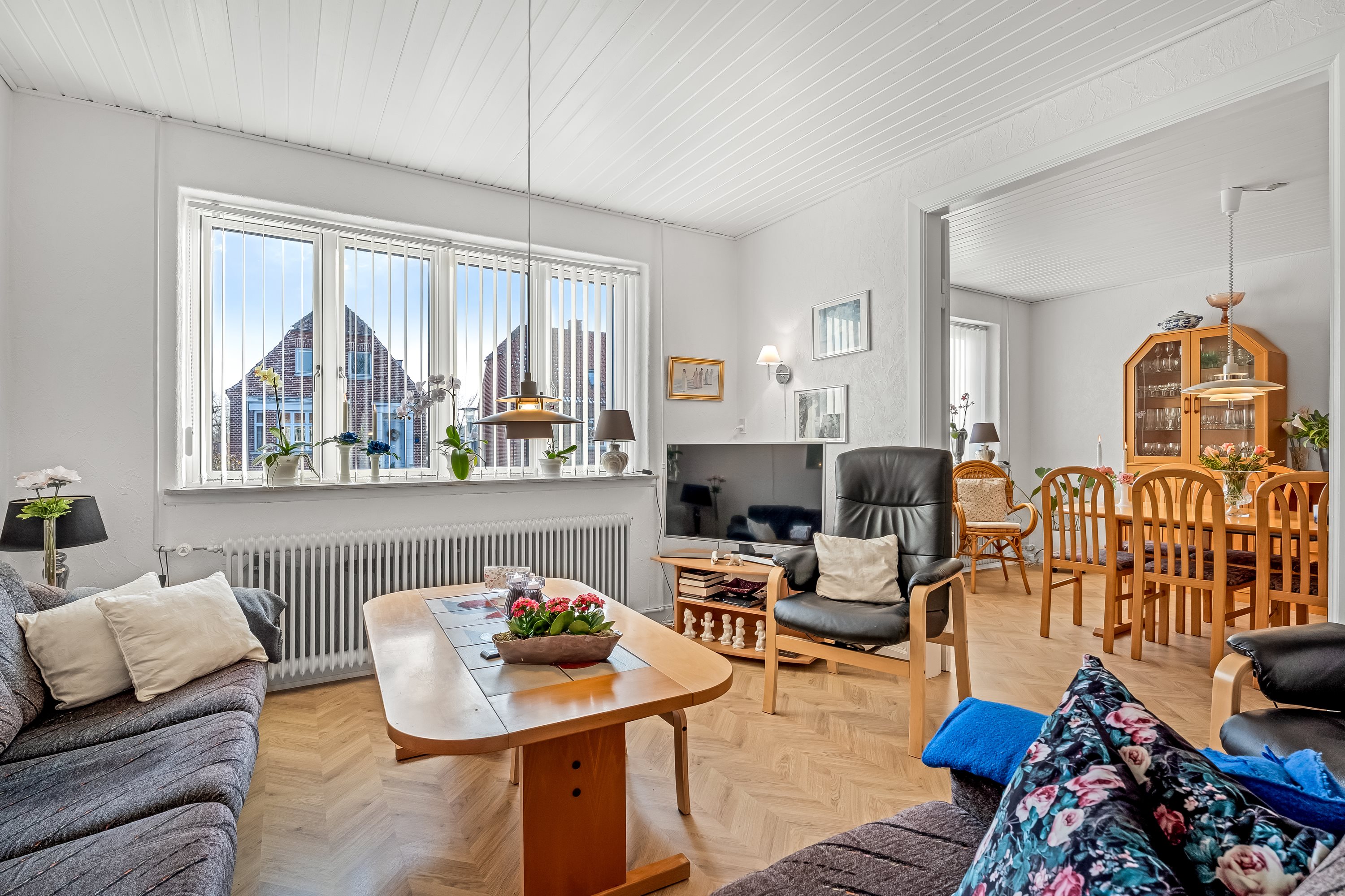 Fremhævet stue billede i fuldskærmstilstand. Billede af Østervang 31, 4930 Maribo