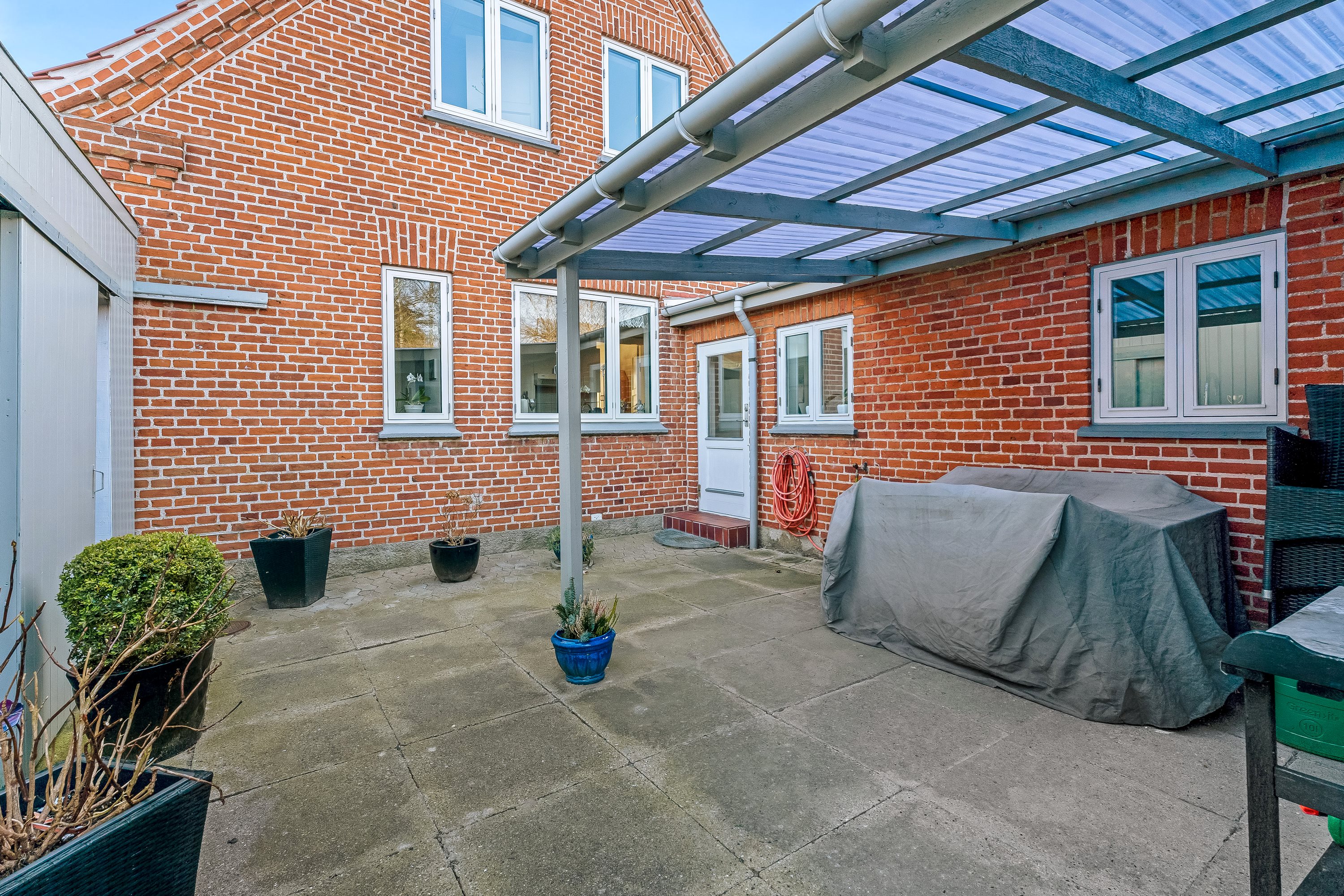 Fremhævet terrasse billede i fuldskærmstilstand. Billede af Østervang 31, 4930 Maribo