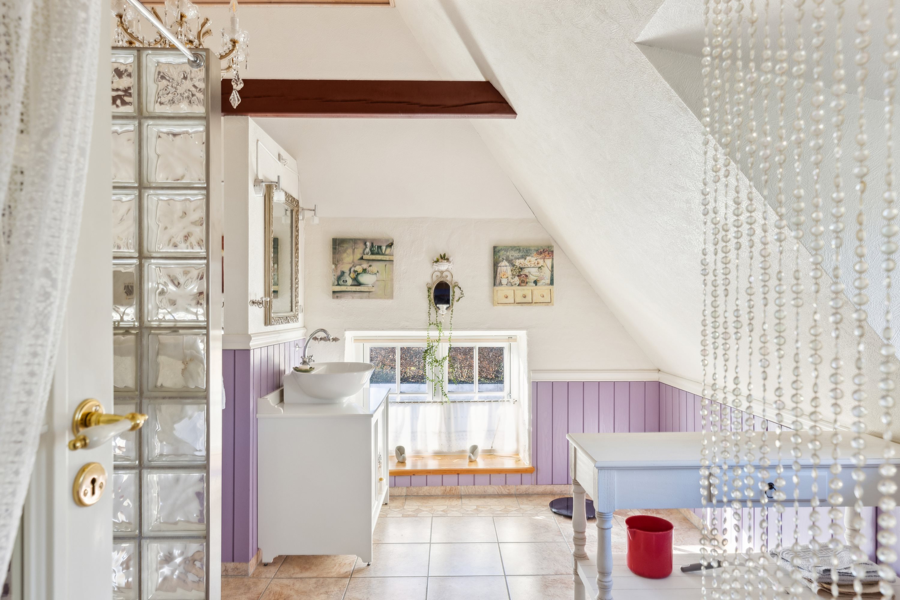 Fremhævet badeværelse billede i fuldskærmstilstand. Billede af Nørre Kettingskov 5, 6440 Augustenborg