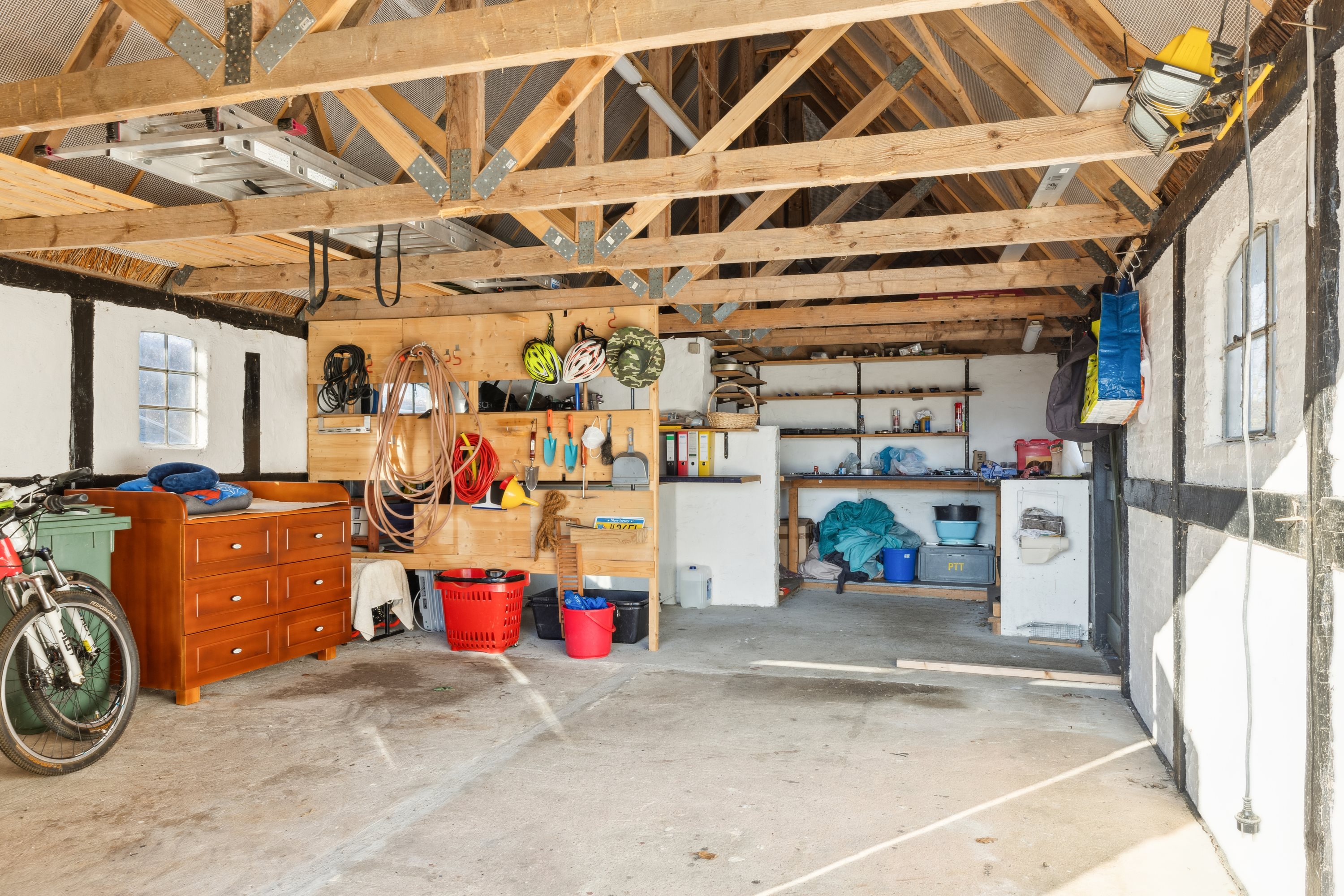 Fremhævet garage billede i fuldskærmstilstand. Billede af Nørre Kettingskov 5, 6440 Augustenborg