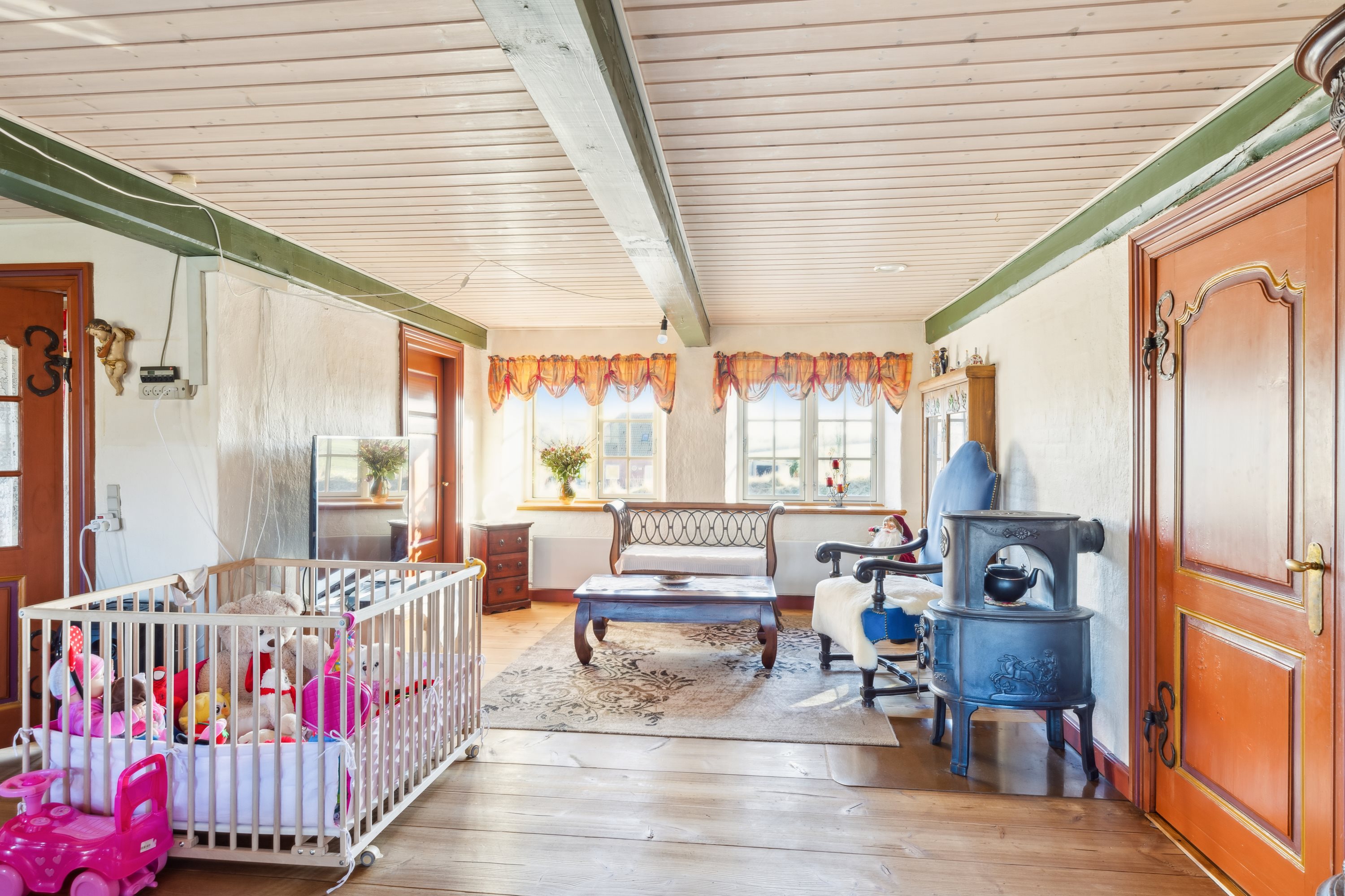 Miniaturebillede 1: stue. Billede af Nørre Kettingskov 5, 6440 Augustenborg