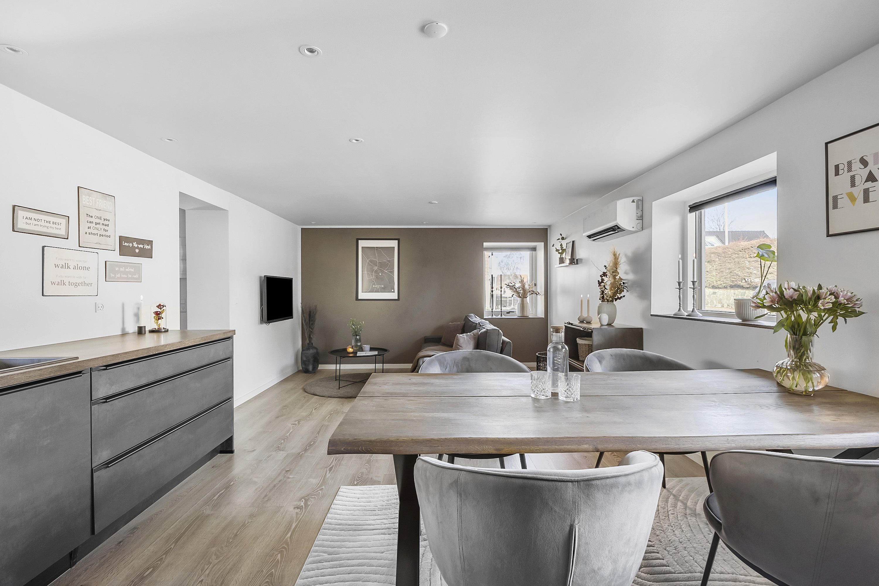 Miniaturebillede 2: køkken/alrum. Billede af Foerlev Møllevej 37, Mesing, 8660 Skanderborg