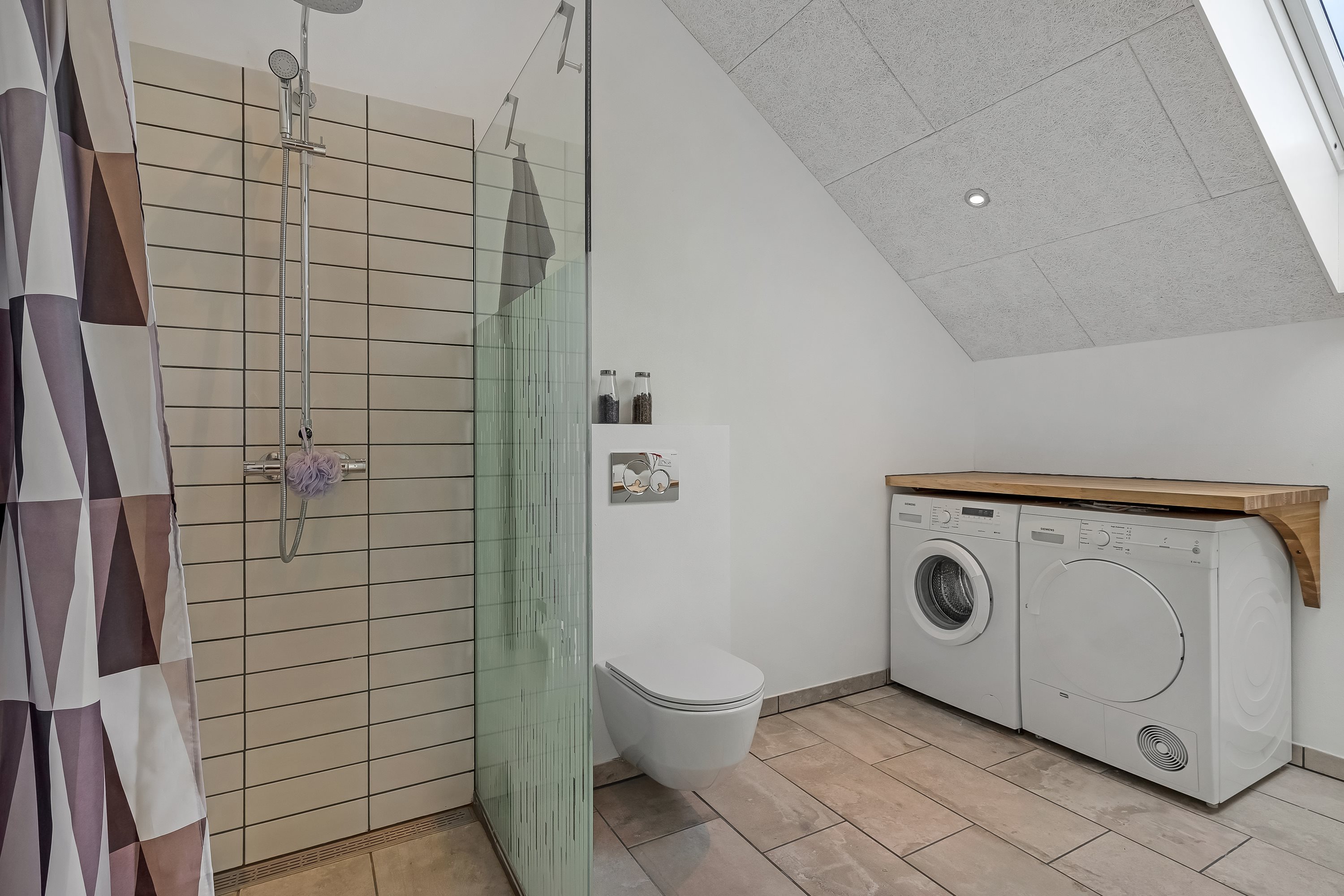 Fremhævet badeværelse billede i fuldskærmstilstand. Billede af Vejlby Klit 247, Vejlby, 7673 Harboøre