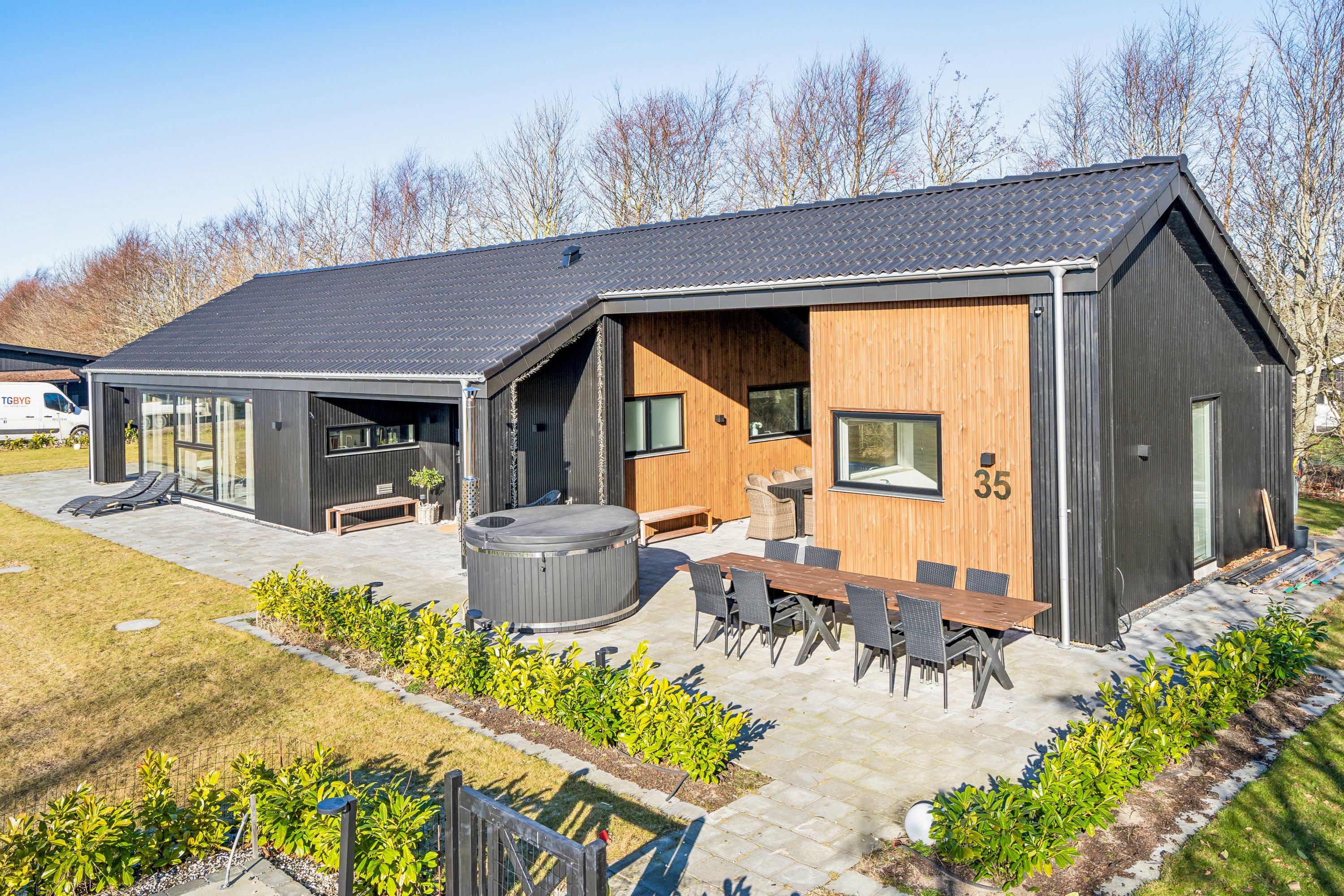 Miniaturebillede 1: . Billede af Dyrehaven 35, Øster Hurup, 9560 Hadsund