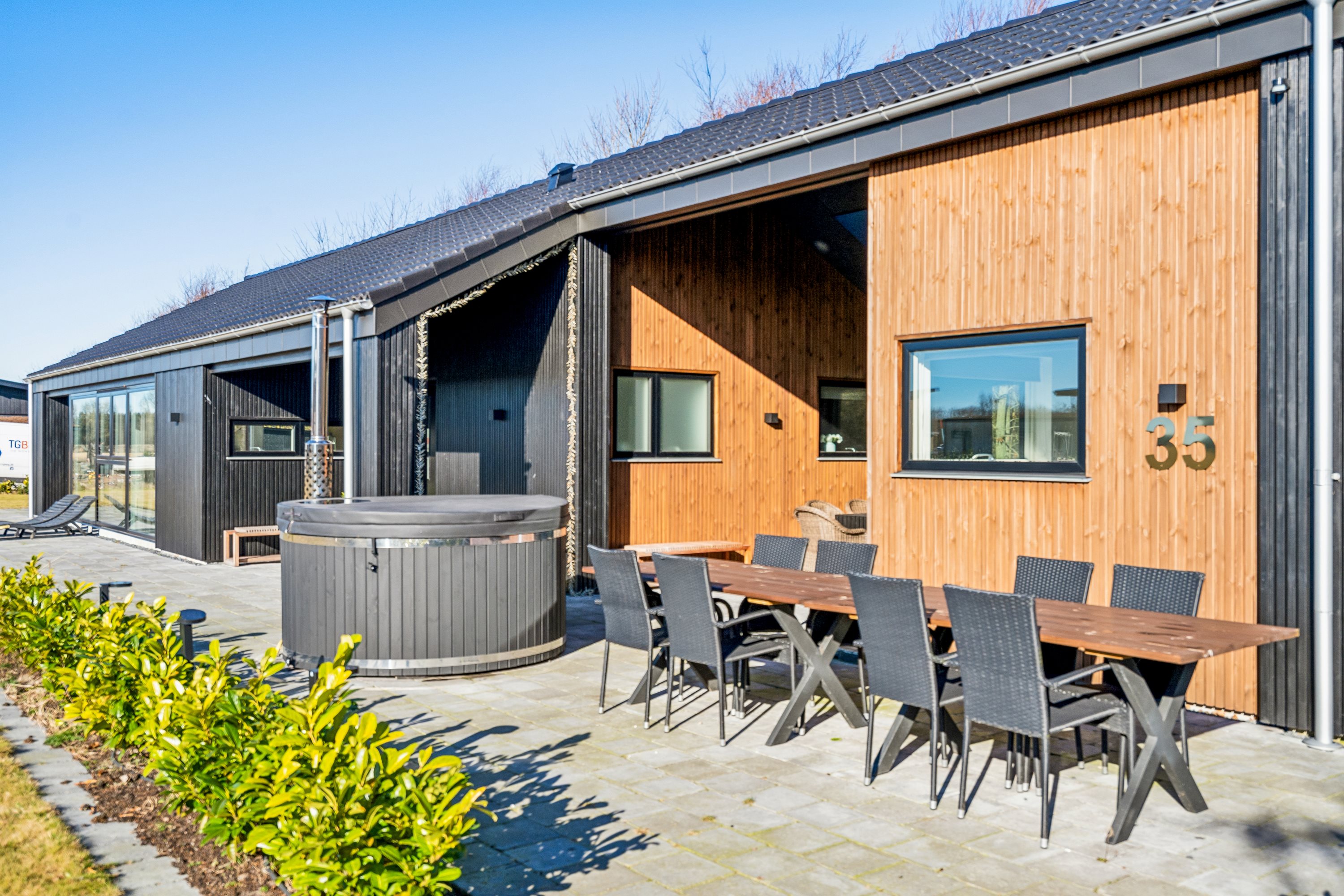 Fremhævet  billede i fuldskærmstilstand. Billede af Dyrehaven 35, Øster Hurup, 9560 Hadsund