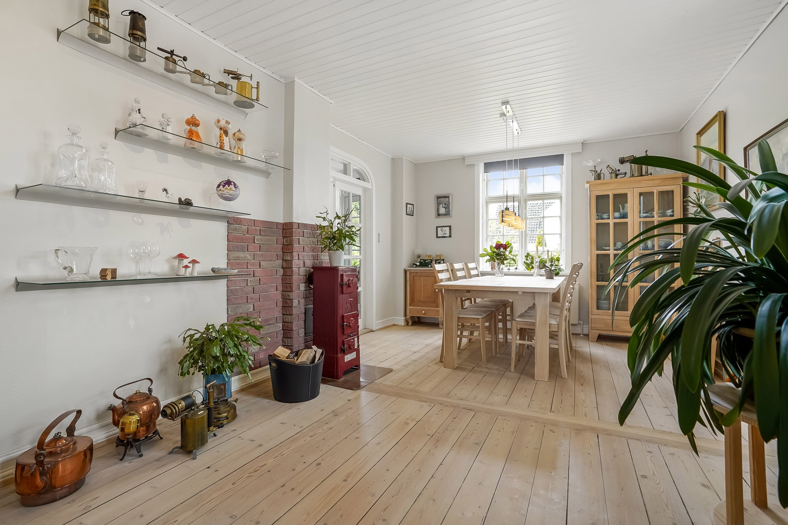 Fremhævet stue  billede i fuldskærmstilstand. Billede af Svendborgvej 424, 5600 Faaborg