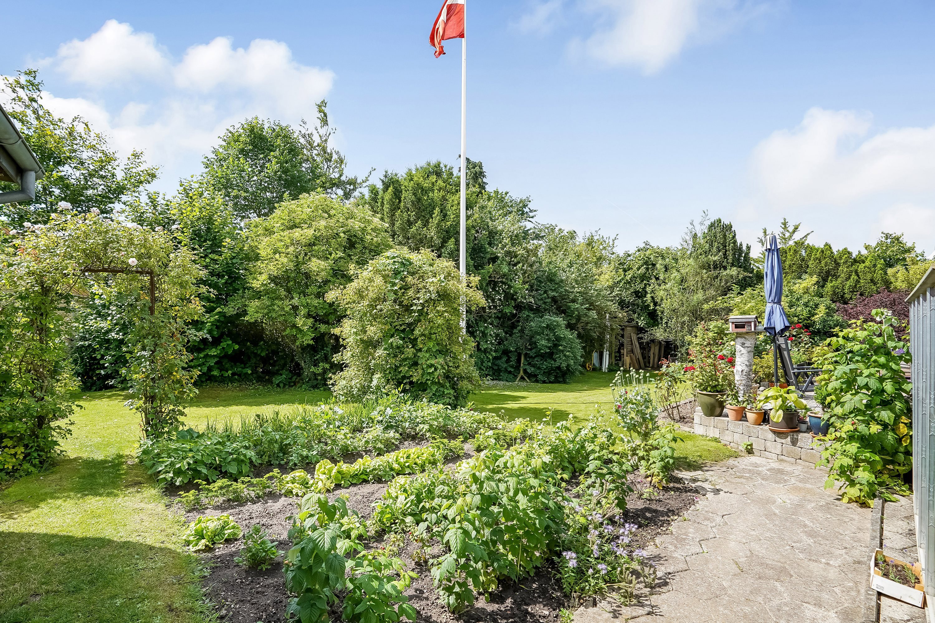 Fremhævet have billede i fuldskærmstilstand. Billede af Svendborgvej 424, 5600 Faaborg