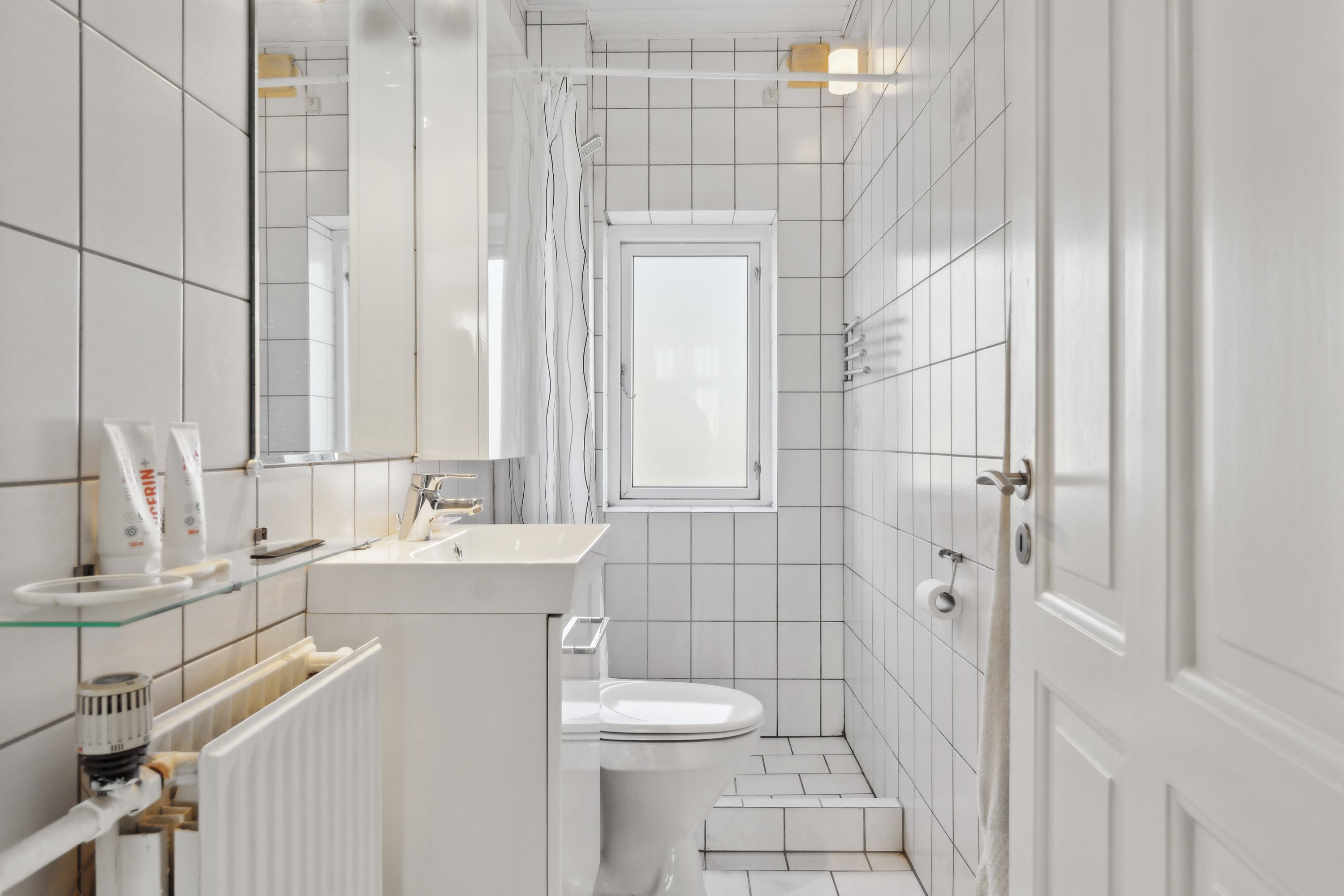 Fremhævet badeværelse billede i fuldskærmstilstand. Billede af Vindingevej 30, st.., 5800 Nyborg