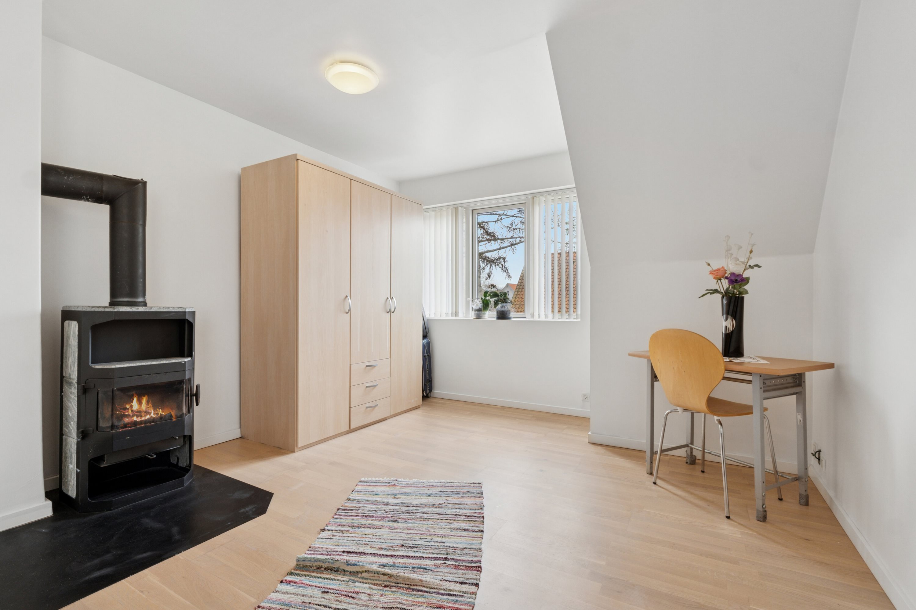 Fremhævet stue billede i fuldskærmstilstand. Billede af Brickasvej 12, 3400 Hillerød