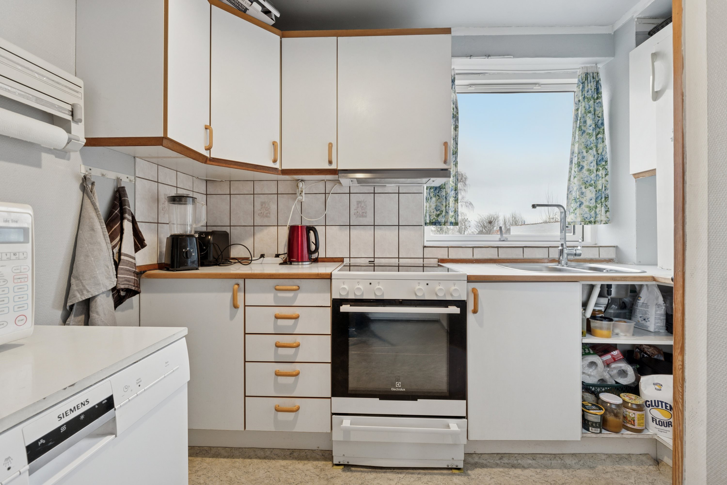 Fremhævet køkken billede i fuldskærmstilstand. Billede af Brickasvej 12, 3400 Hillerød