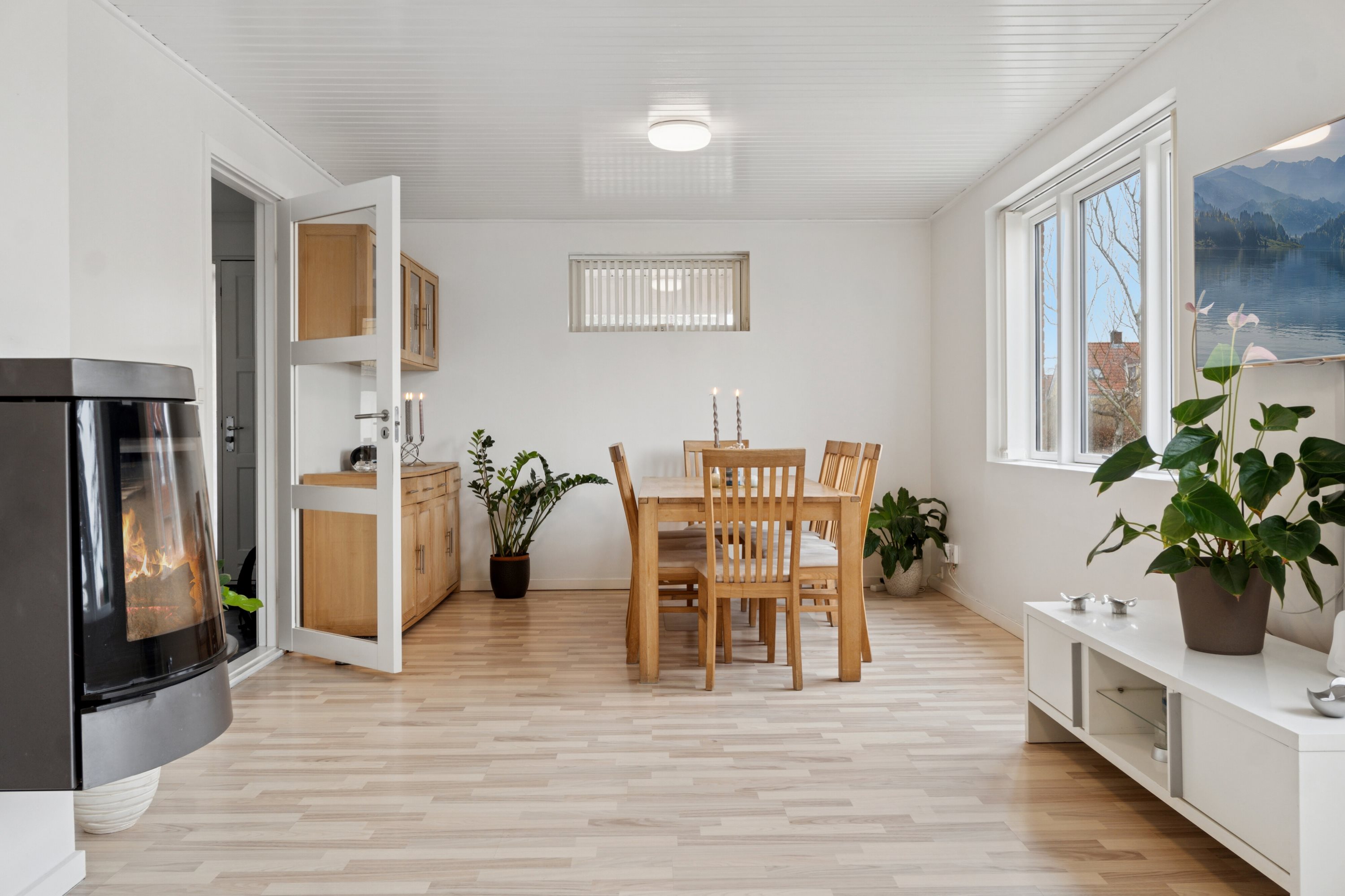 Fremhævet spisestue billede i fuldskærmstilstand. Billede af Brickasvej 12, 3400 Hillerød