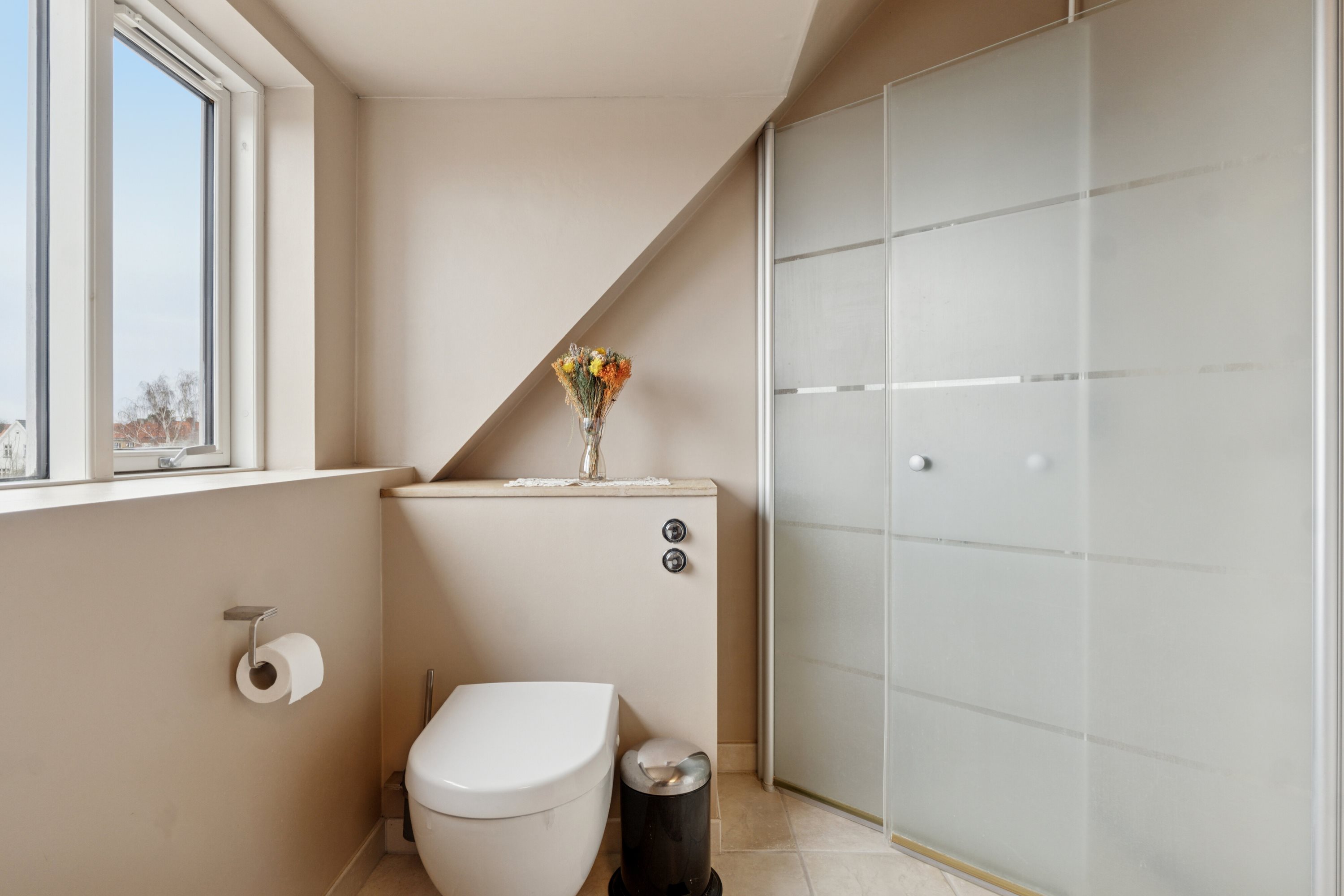 Fremhævet badeværelse billede i fuldskærmstilstand. Billede af Brickasvej 12, 3400 Hillerød