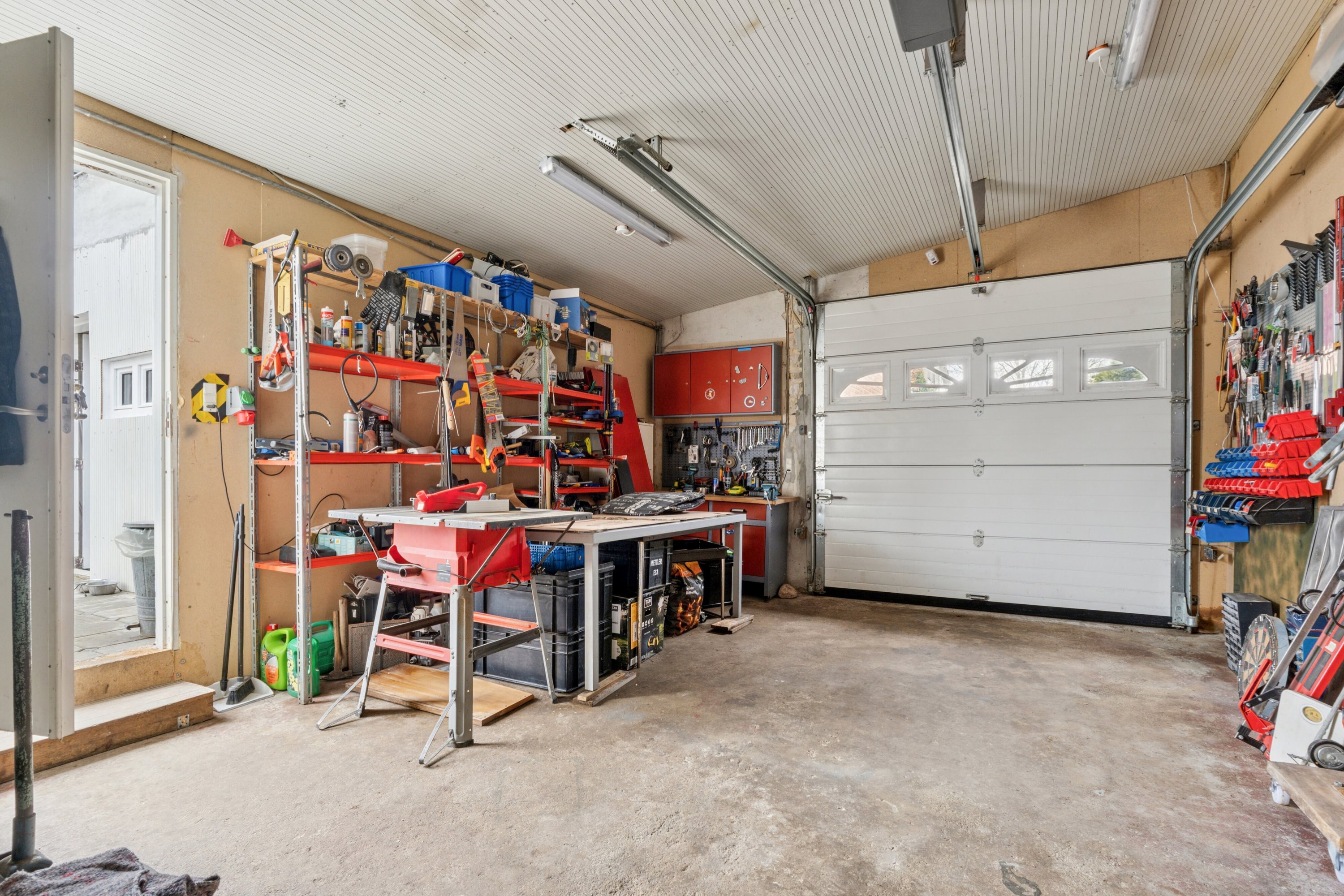 Fremhævet lager billede i fuldskærmstilstand. Billede af Brickasvej 12, 3400 Hillerød