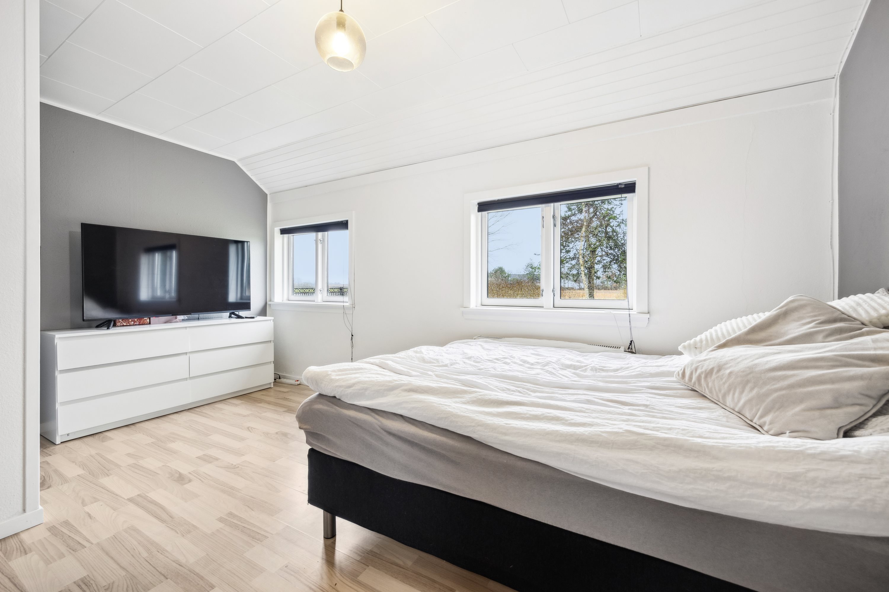 Fremhævet værelse billede i fuldskærmstilstand. Billede af Kvorupvej 161, 9490 Pandrup