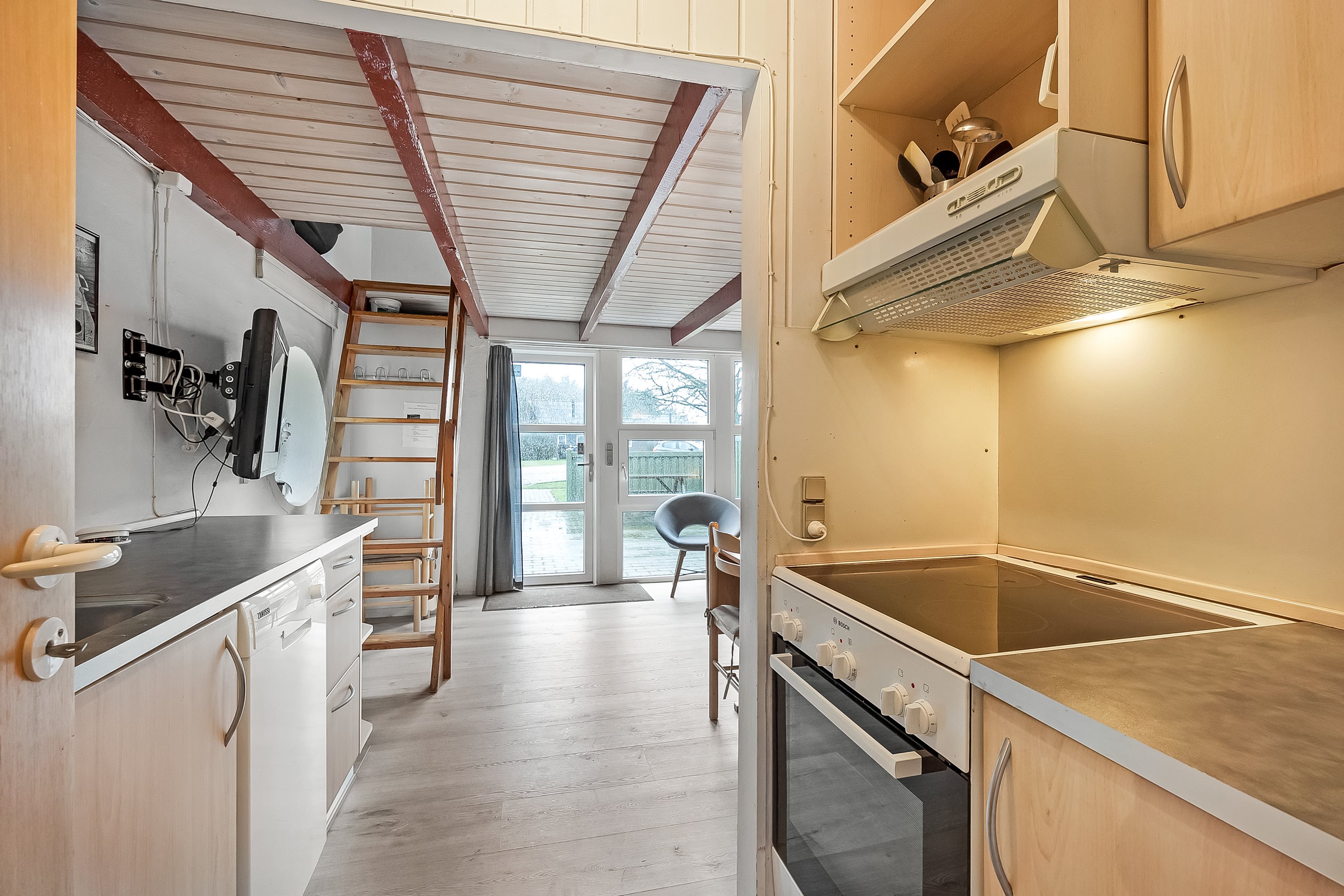 Fremhævet andet billede i fuldskærmstilstand. Billede af Vester Fælled (G1) 160, Bork Havn, 6893 Hemmet