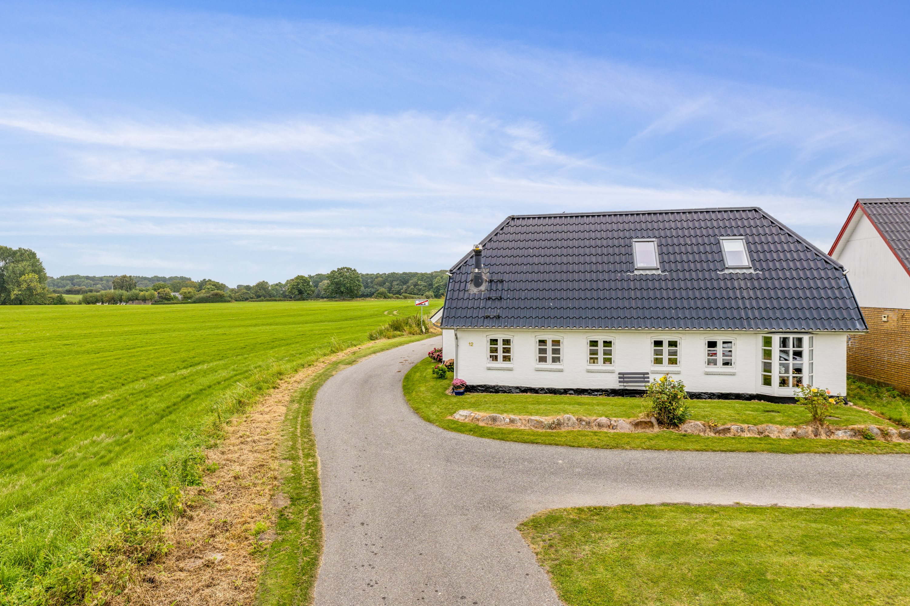Fremhævet ejendom 1 billede i fuldskærmstilstand. Billede af Østerballe 12, Skelde, 6310 Broager