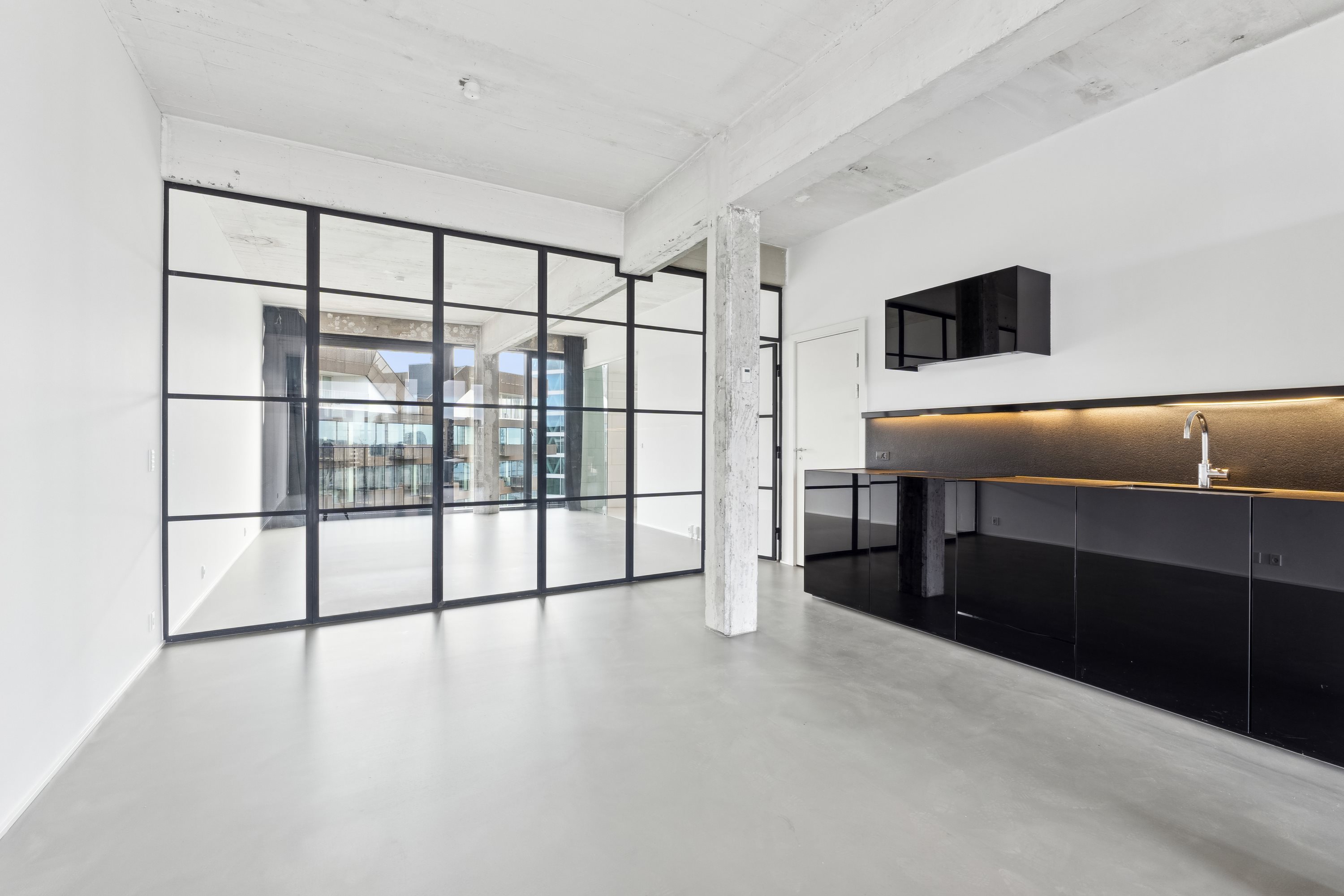 Fremhævet  billede i fuldskærmstilstand. Billede af (ER PÅ PAUSE) Islands Brygge 81C, 5. tv., 2300 København S