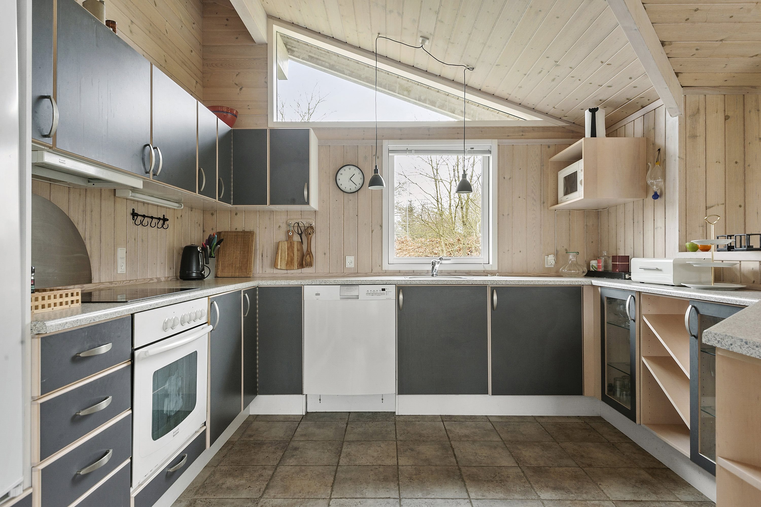 Fremhævet køkken billede i fuldskærmstilstand. Billede af Strandparksvej 63B, Saksild Str, 8300 Odder