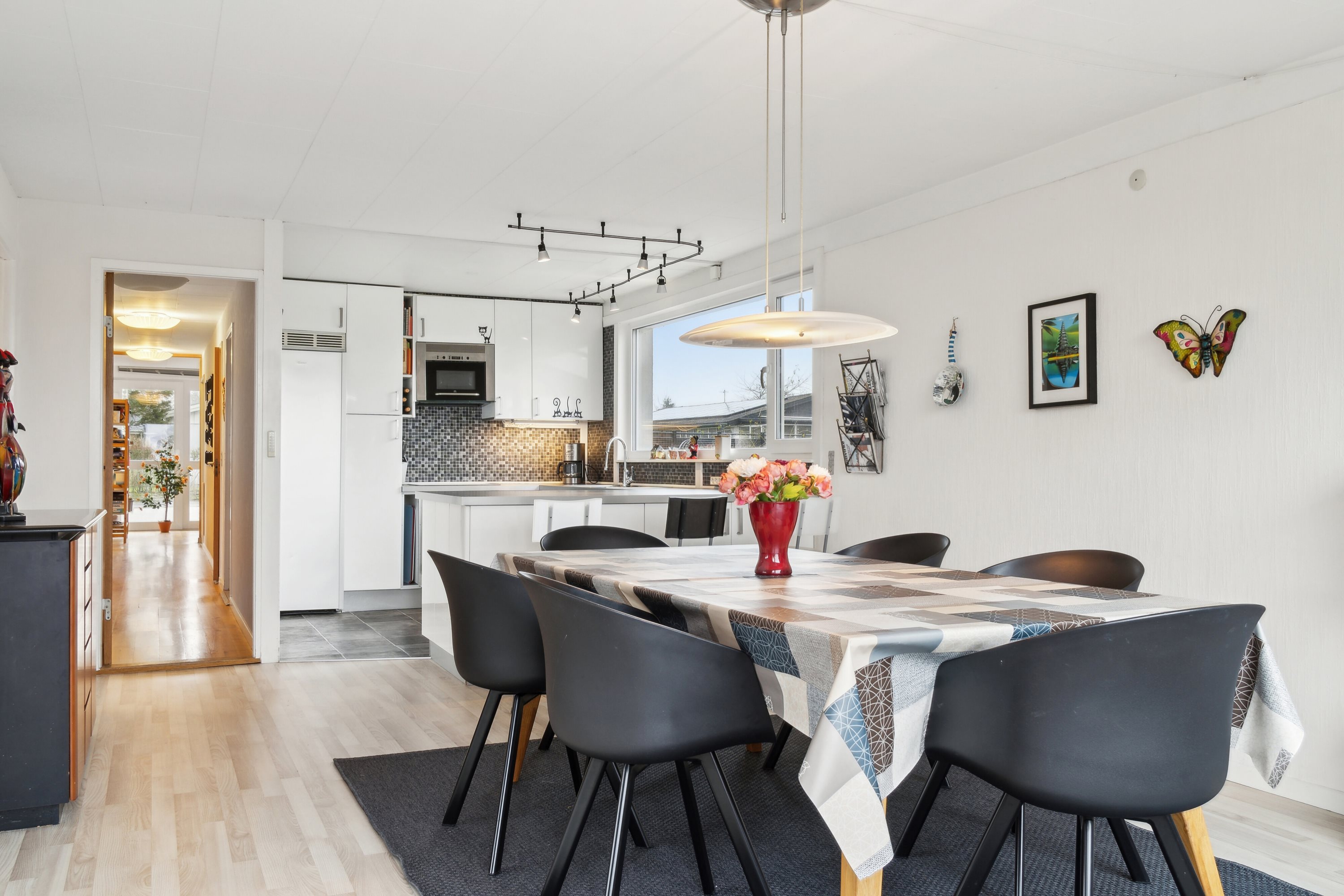 Fremhævet spisestue billede i fuldskærmstilstand. Billede af Holmevej 5, 4390 Vipperød