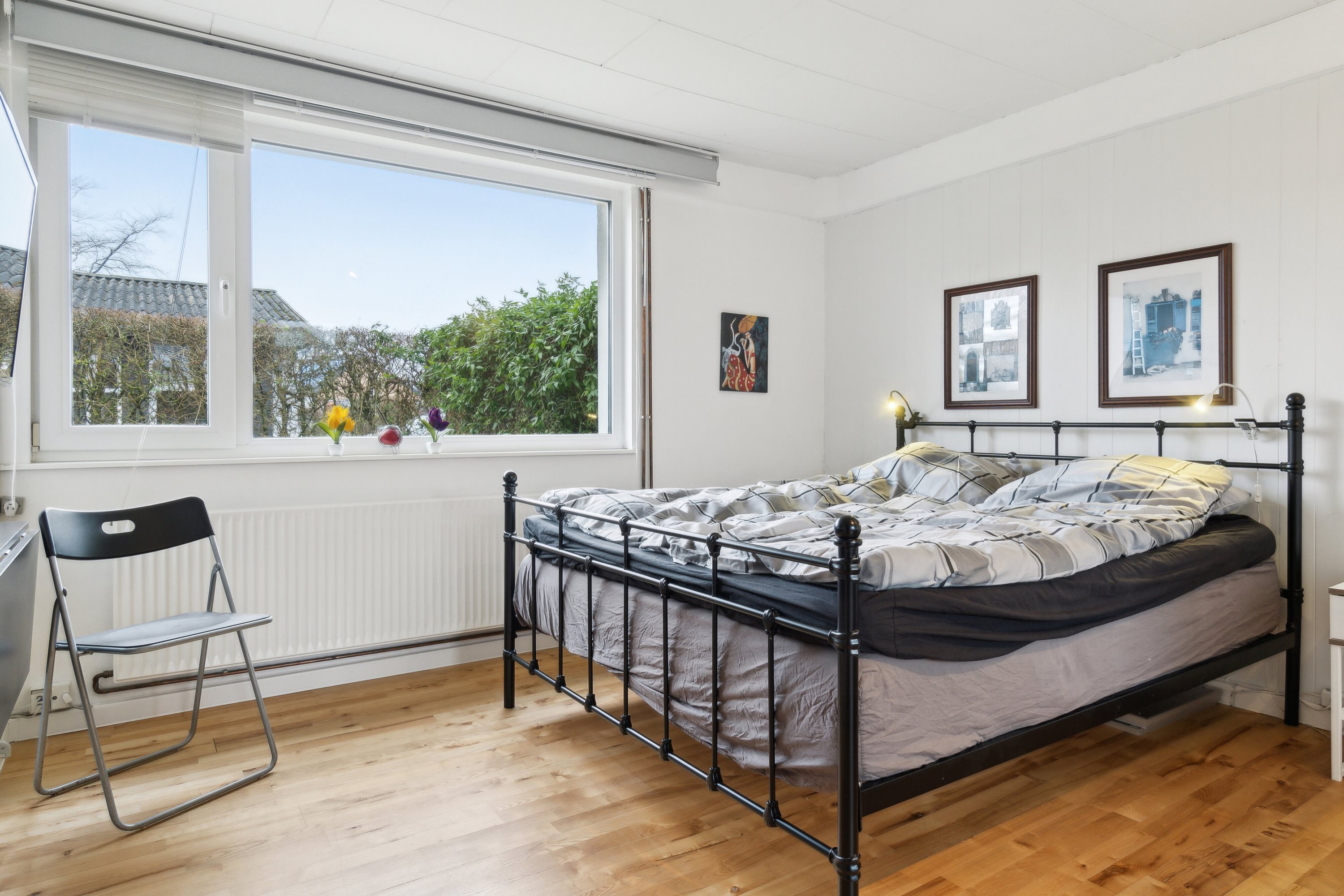 Fremhævet soveværelse billede i fuldskærmstilstand. Billede af Holmevej 5, 4390 Vipperød