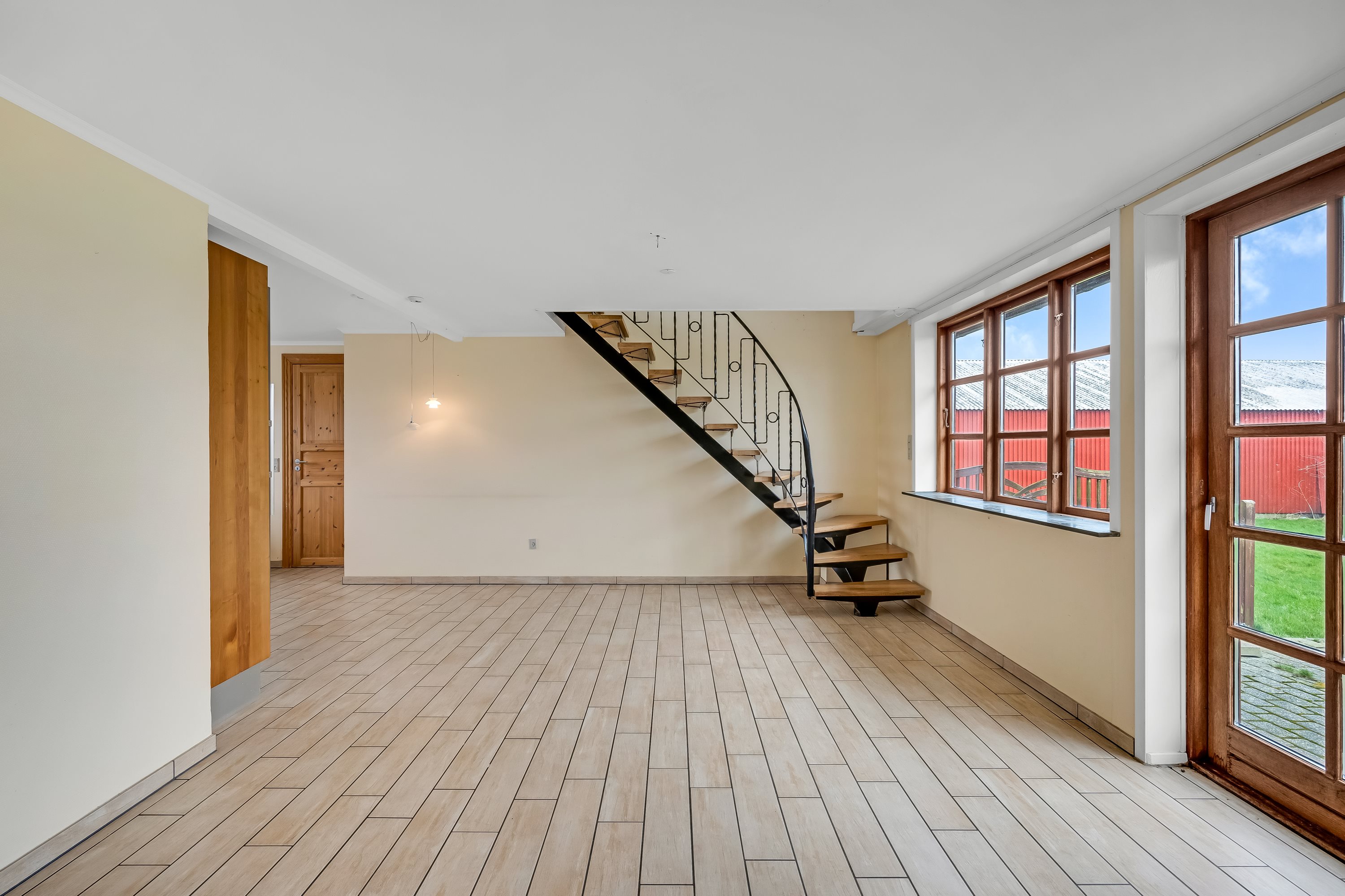 Fremhævet stue billede i fuldskærmstilstand. Billede af Landevejen 73, Døstrup, 6780 Skærbæk