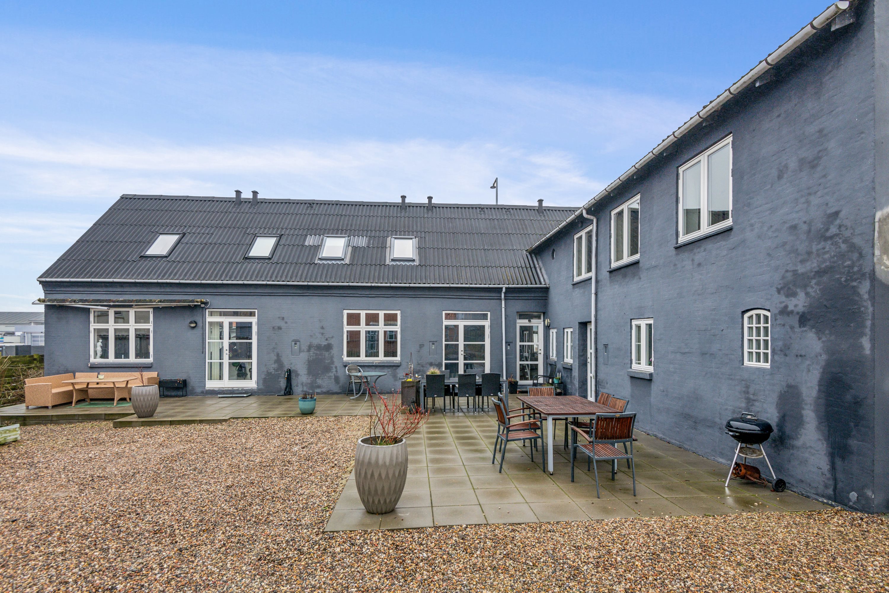 Fremhævet ejendom 1 billede i fuldskærmstilstand. Billede af Hirsevej 2A, Vejgaard, 9000 Aalborg