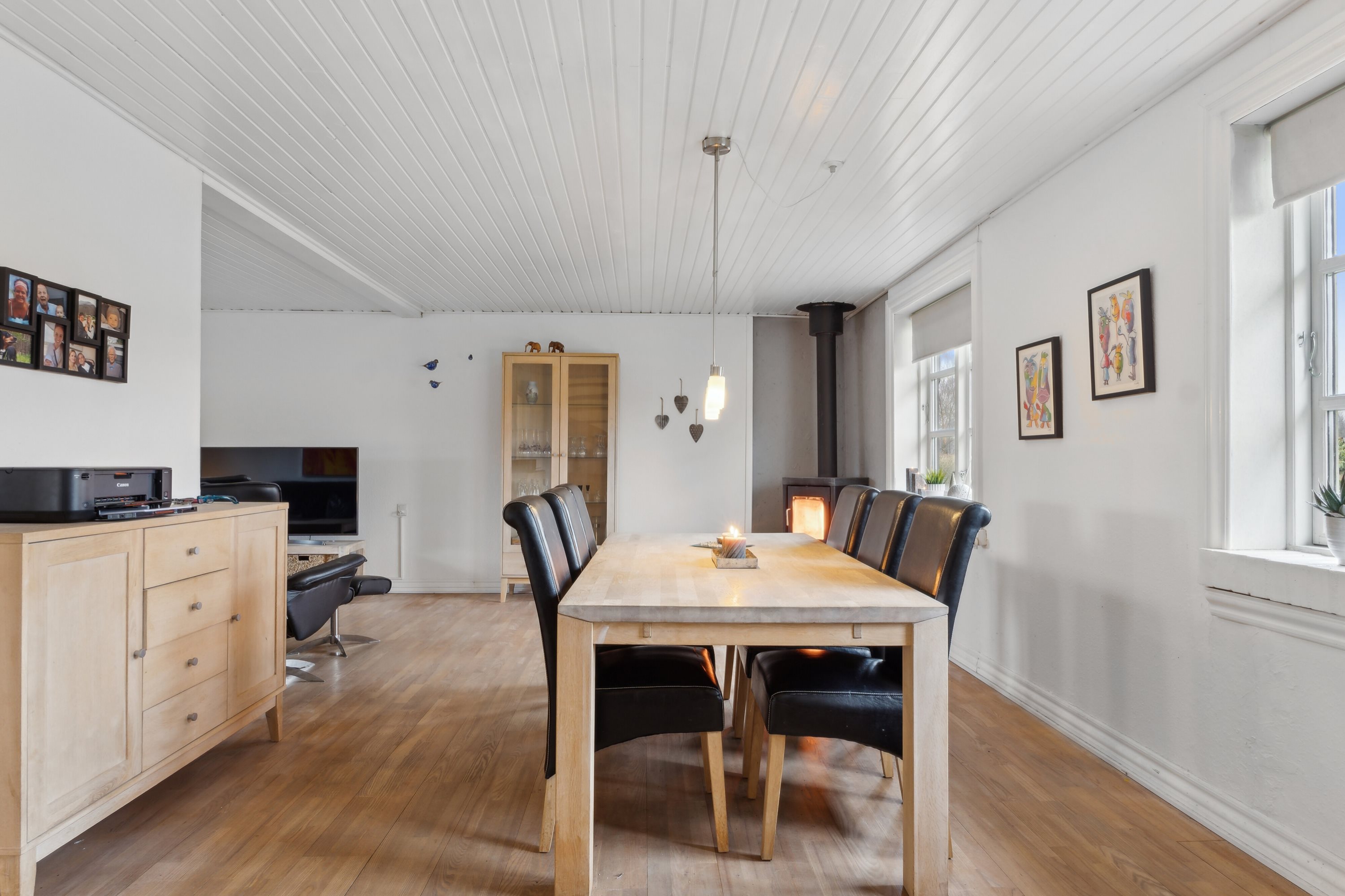 Fremhævet spisestue billede i fuldskærmstilstand. Billede af Birkevej 43, 7442 Engesvang