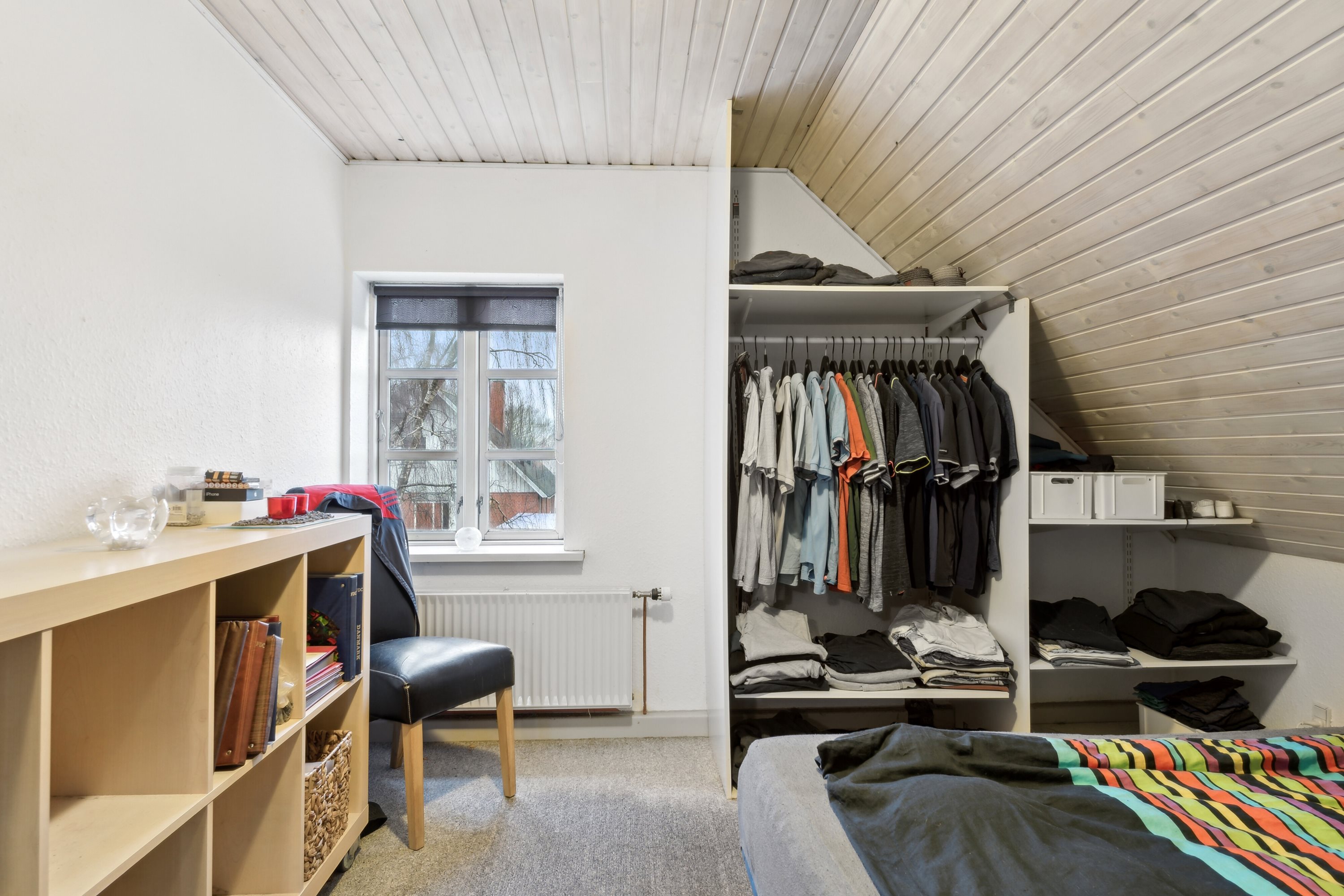 Fremhævet soveværelse billede i fuldskærmstilstand. Billede af Birkevej 43, 7442 Engesvang