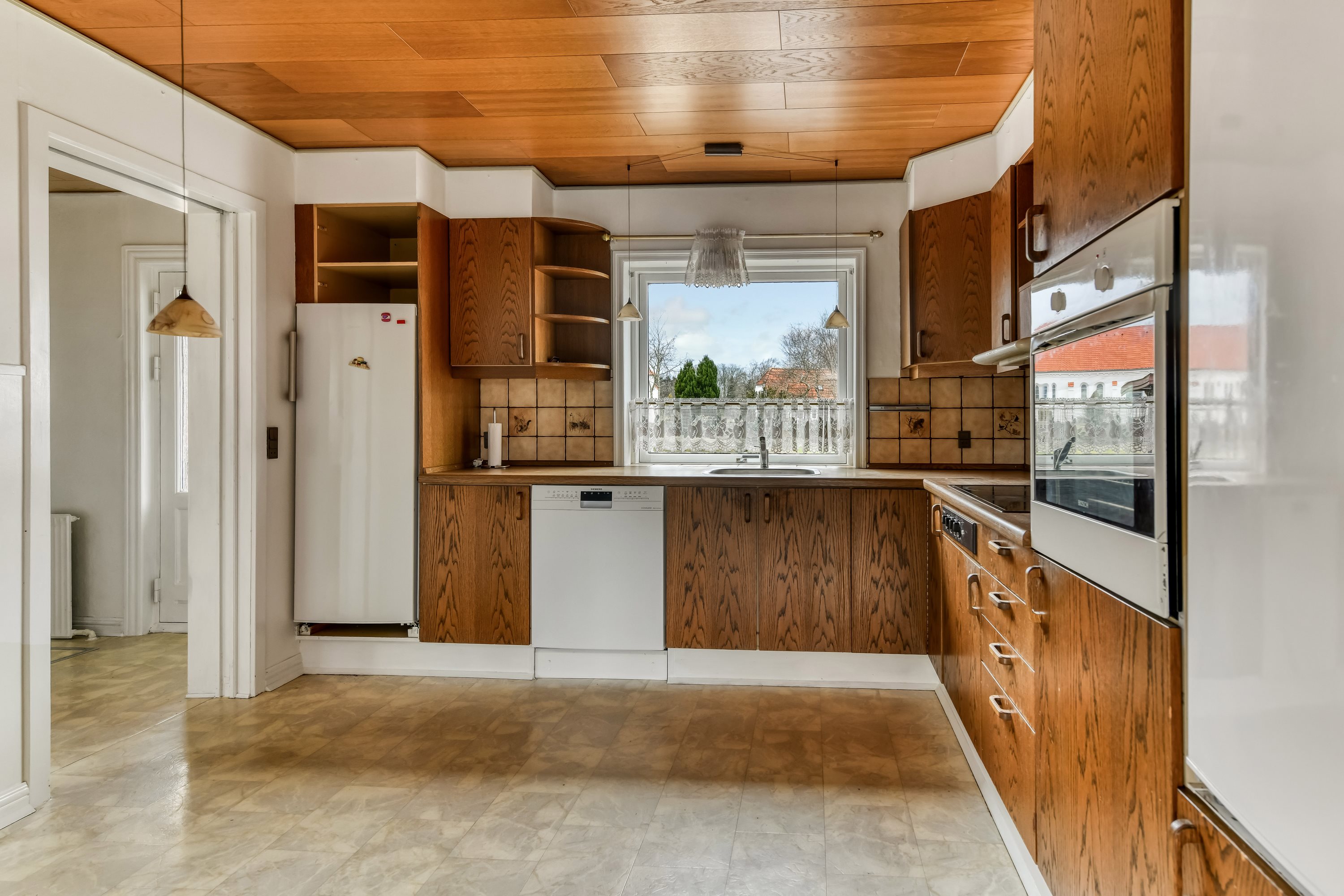 Miniaturebillede 1: køkken. Billede af Grønmarksvej 1, Vesterhede, 7250 Hejnsvig