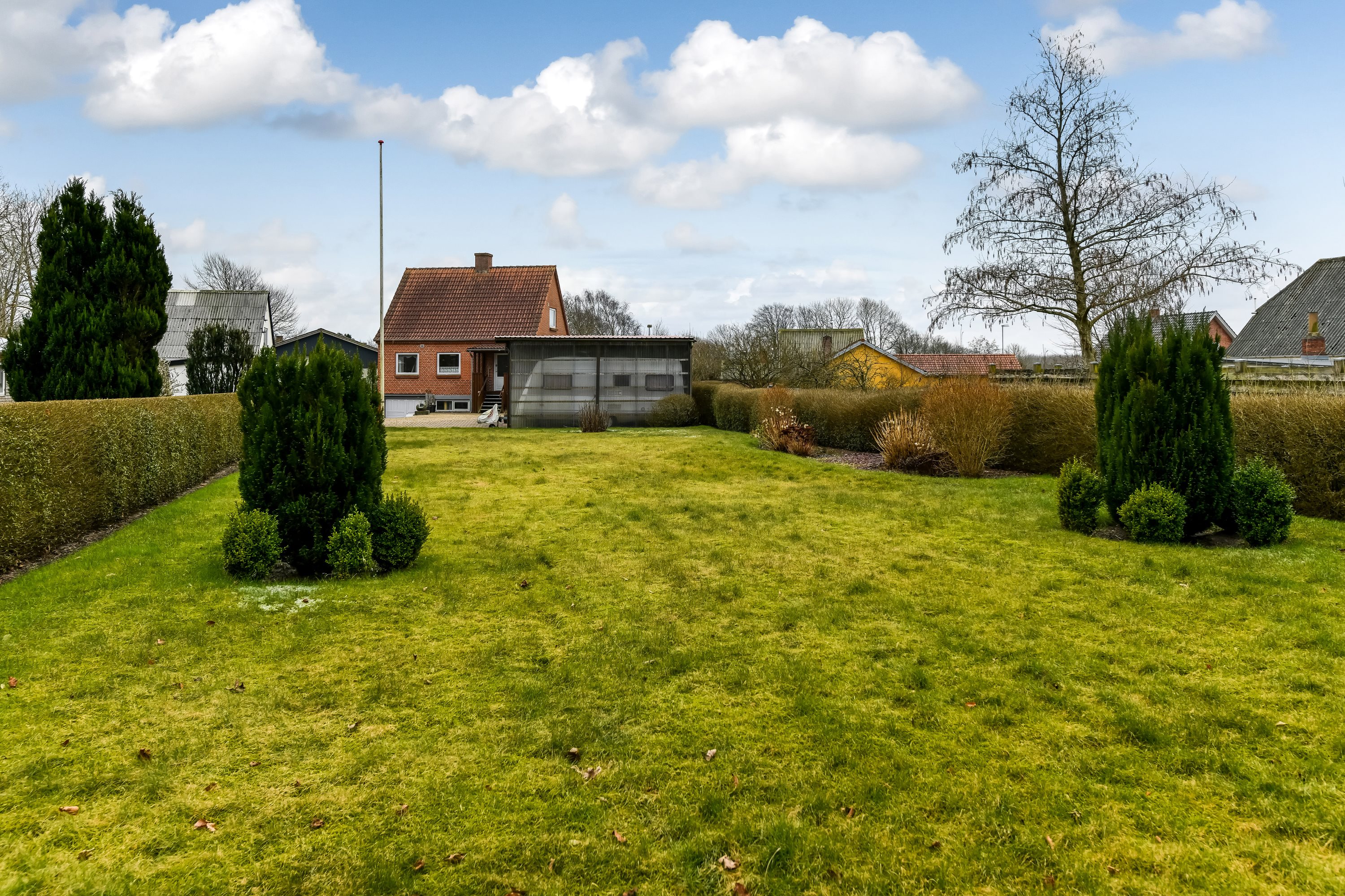 Fremhævet have billede i fuldskærmstilstand. Billede af Grønmarksvej 1, Vesterhede, 7250 Hejnsvig