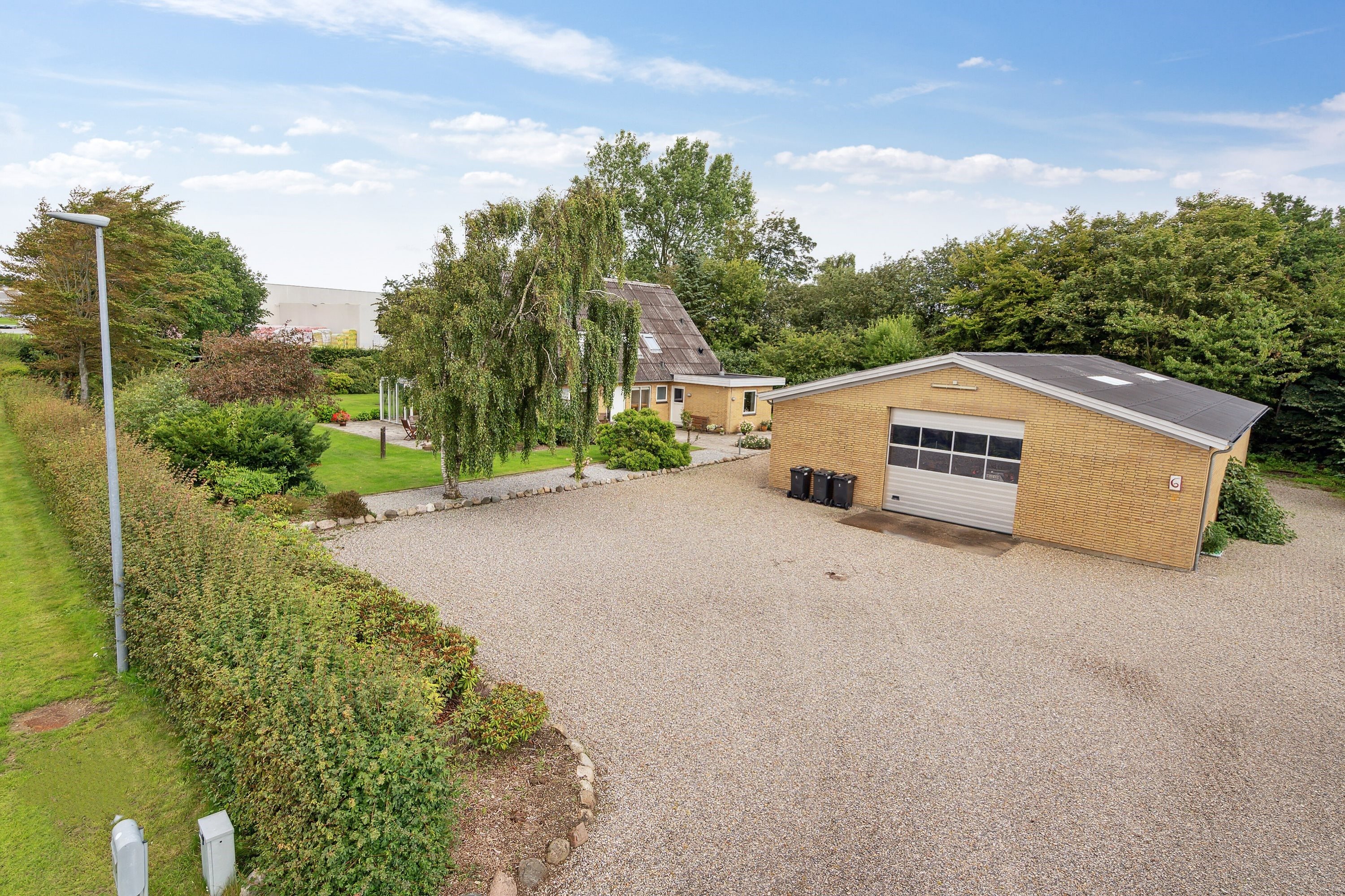 Fremhævet garage billede i fuldskærmstilstand. Billede af Soltoften 6, 7900 Nykøbing M