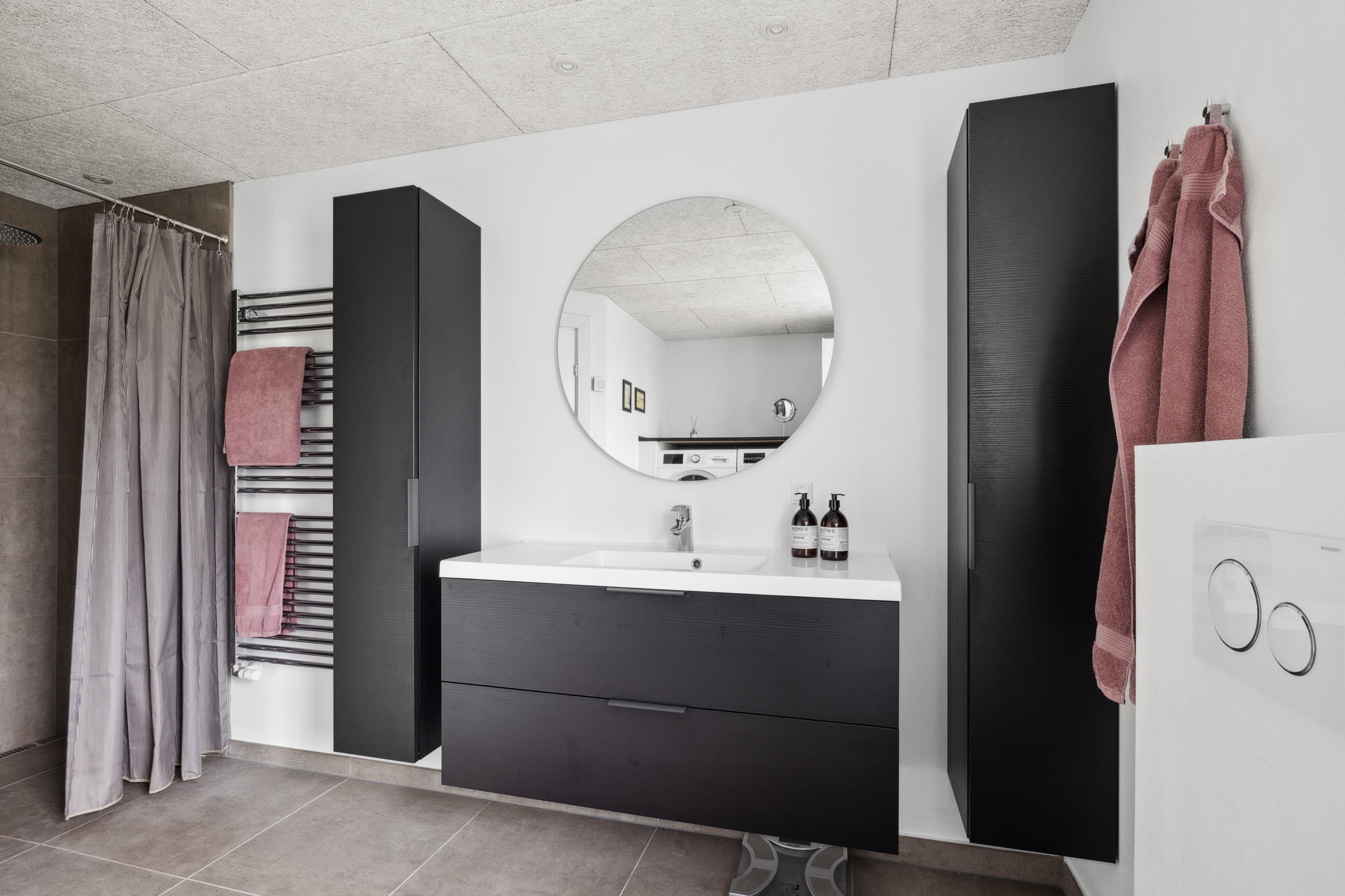 Fremhævet badeværelse billede i fuldskærmstilstand. Billede af Tingvej 53, Tostrup, 9632 Møldrup