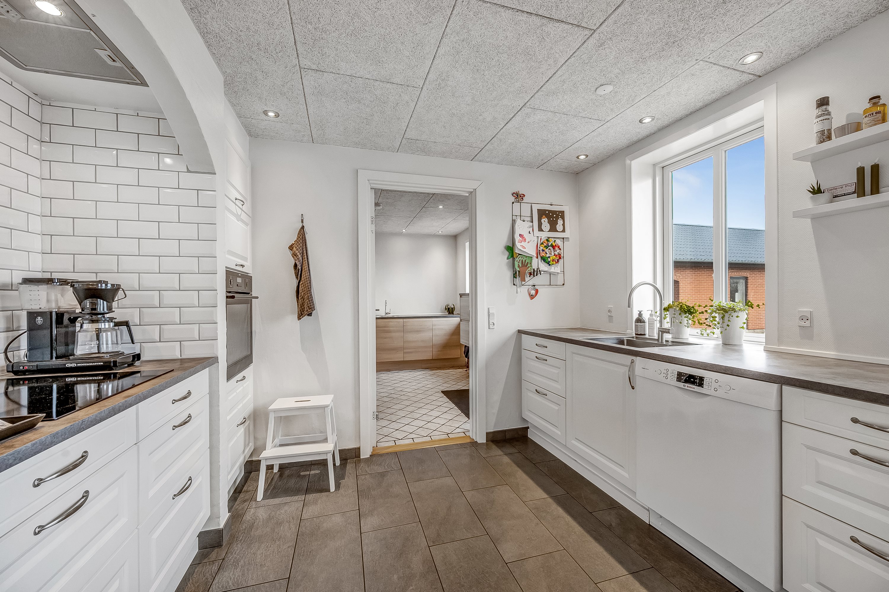 Fremhævet andet billede i fuldskærmstilstand. Billede af Kærhusvej 19, Vanting, 6971 Spjald