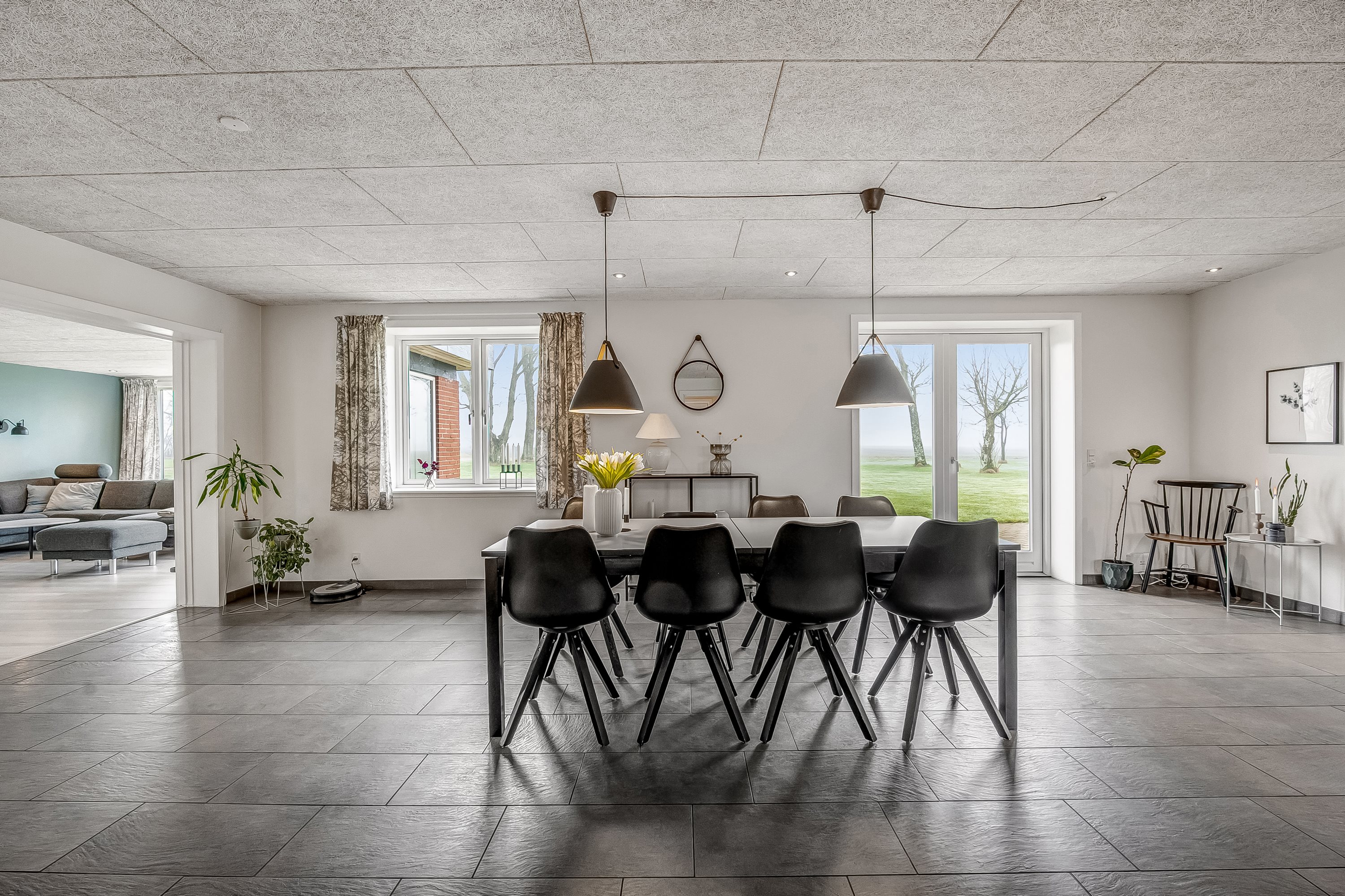 Fremhævet andet billede i fuldskærmstilstand. Billede af Kærhusvej 19, Vanting, 6971 Spjald