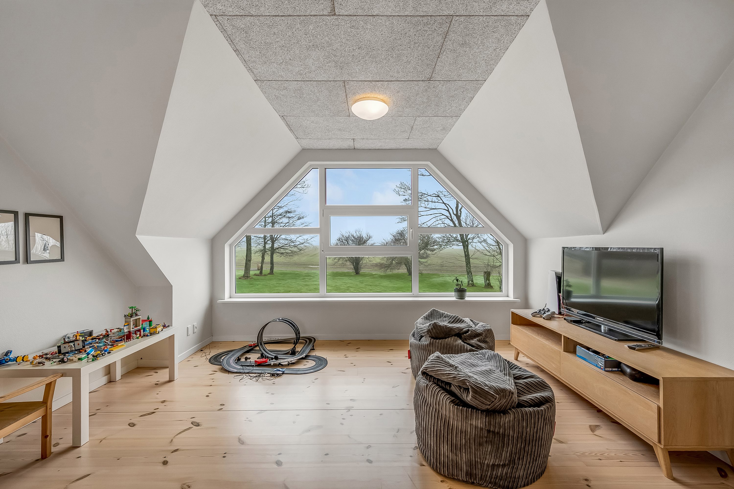 Fremhævet værelse billede i fuldskærmstilstand. Billede af Kærhusvej 19, Vanting, 6971 Spjald