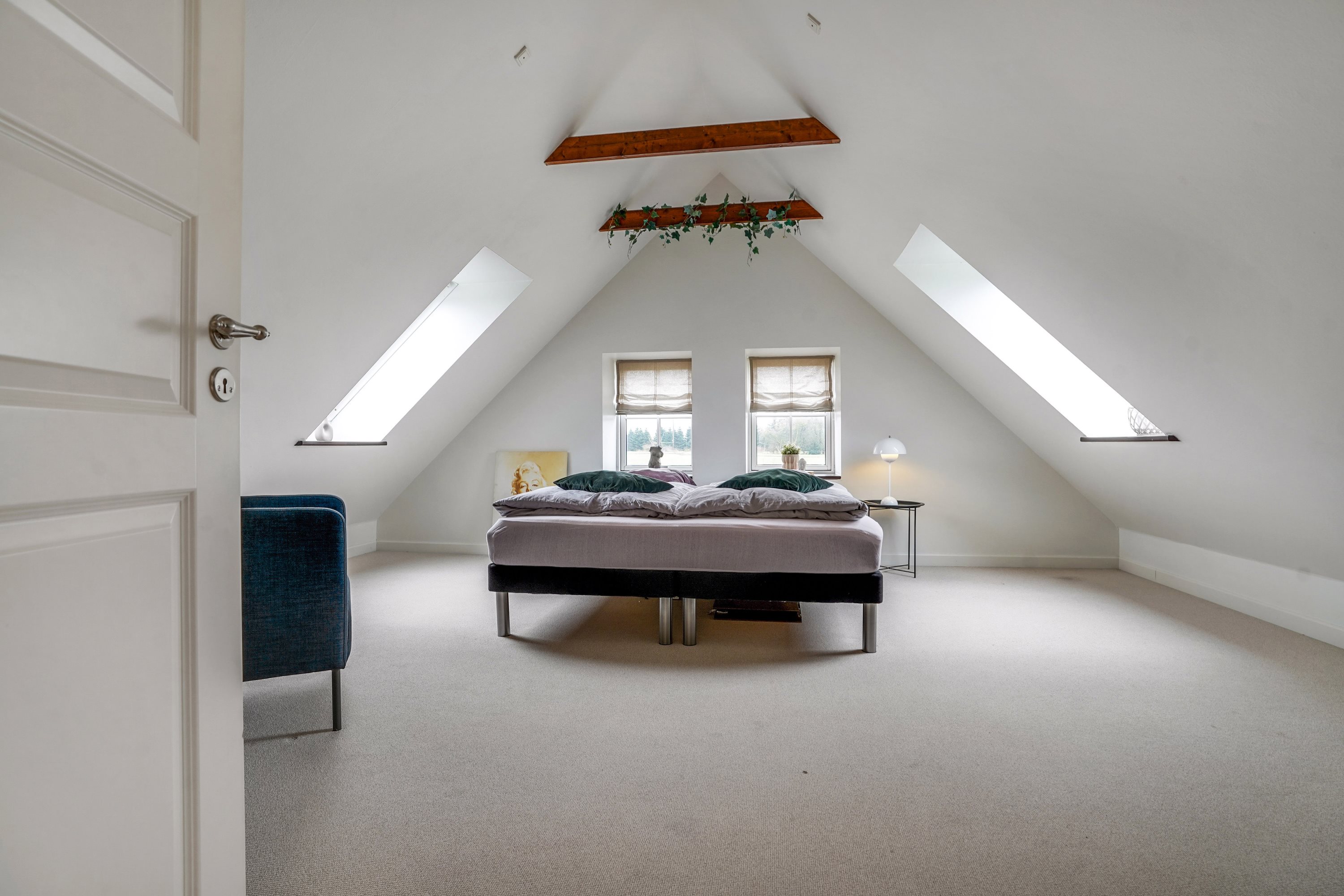 Fremhævet værelse billede i fuldskærmstilstand. Billede af Hovedvejen 227, Roerslev Mrk, 5580 Nørre Aaby