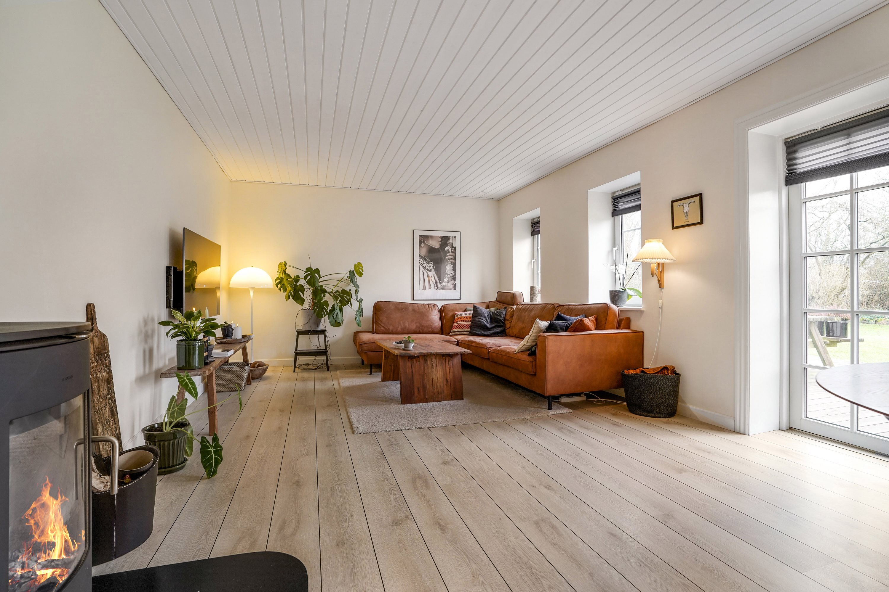 Fremhævet stue billede i fuldskærmstilstand. Billede af Hovedvejen 227, Roerslev Mrk, 5580 Nørre Aaby