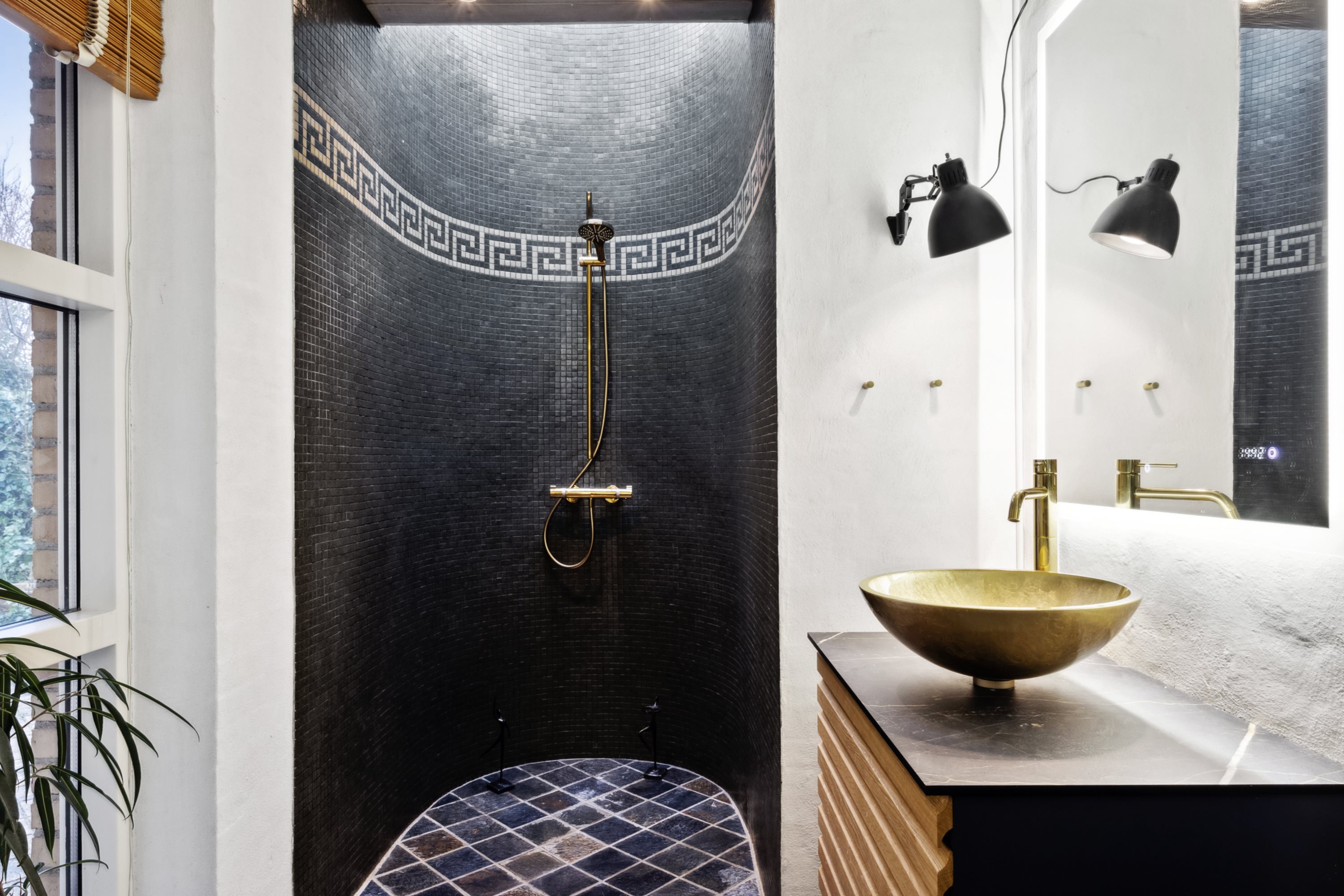 Fremhævet badeværelse billede i fuldskærmstilstand. Billede af Kystvejen 328, 4671 Strøby