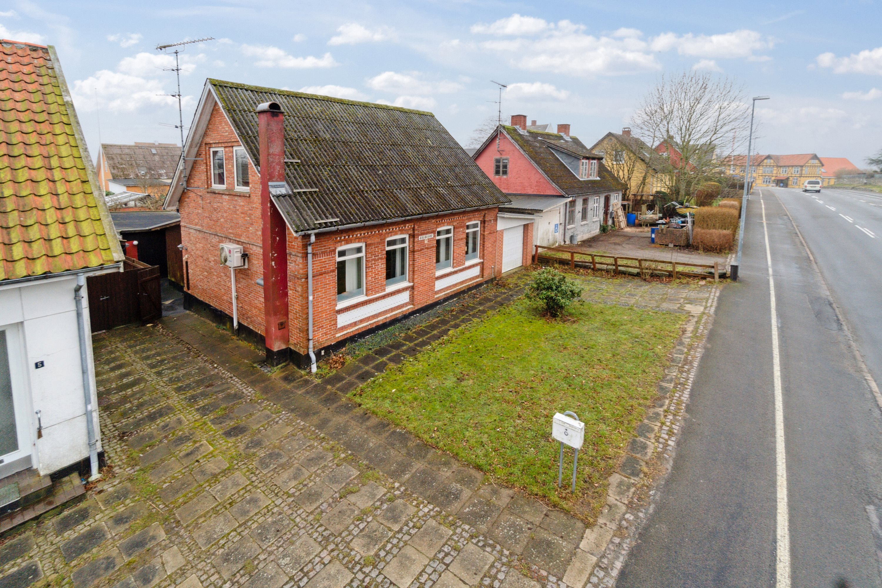 Fremhævet luftfoto billede i fuldskærmstilstand. Billede af Klemens Storegade 7, 3782 Klemensker