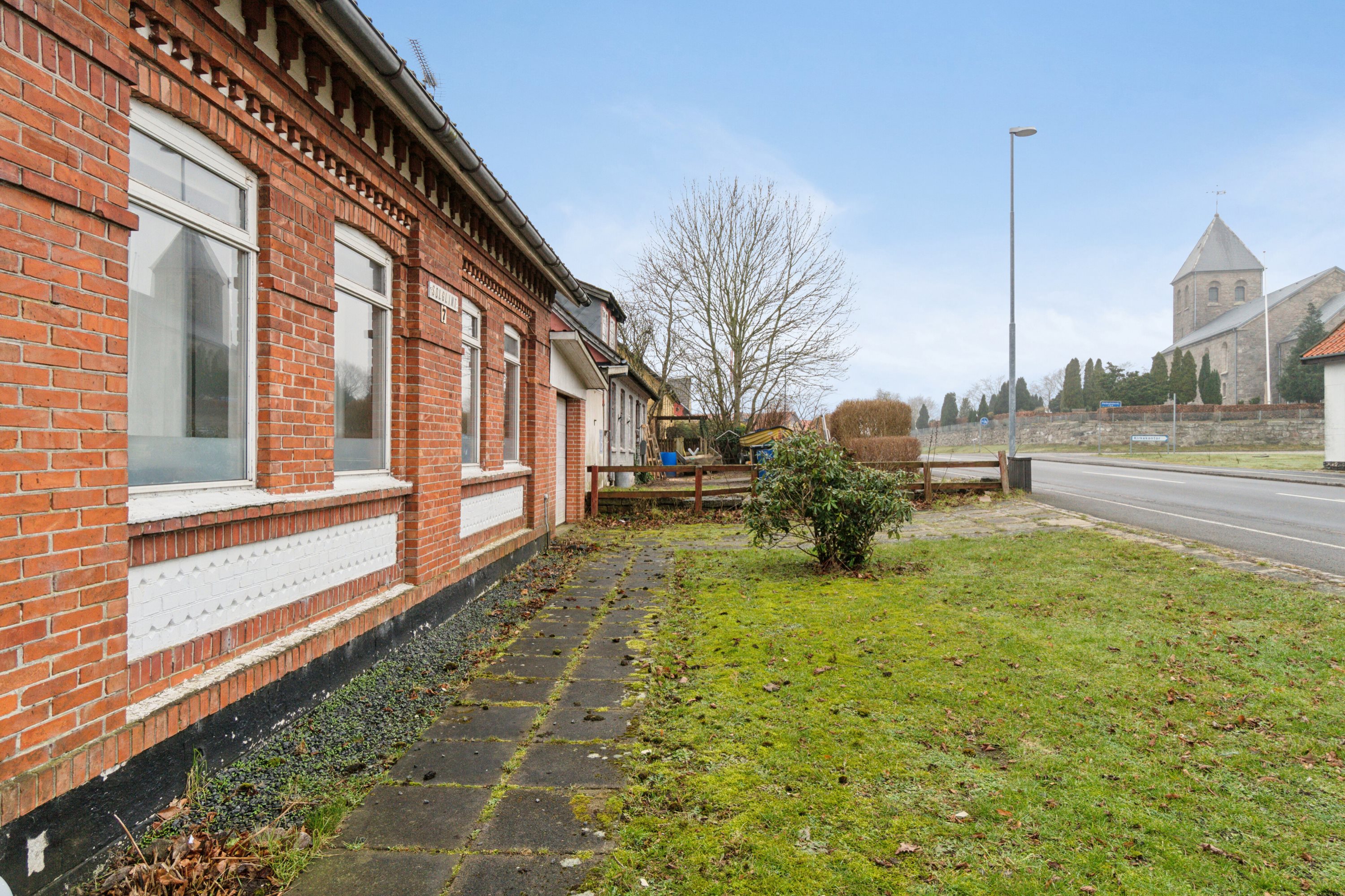 Fremhævet set fra haven billede i fuldskærmstilstand. Billede af Klemens Storegade 7, 3782 Klemensker