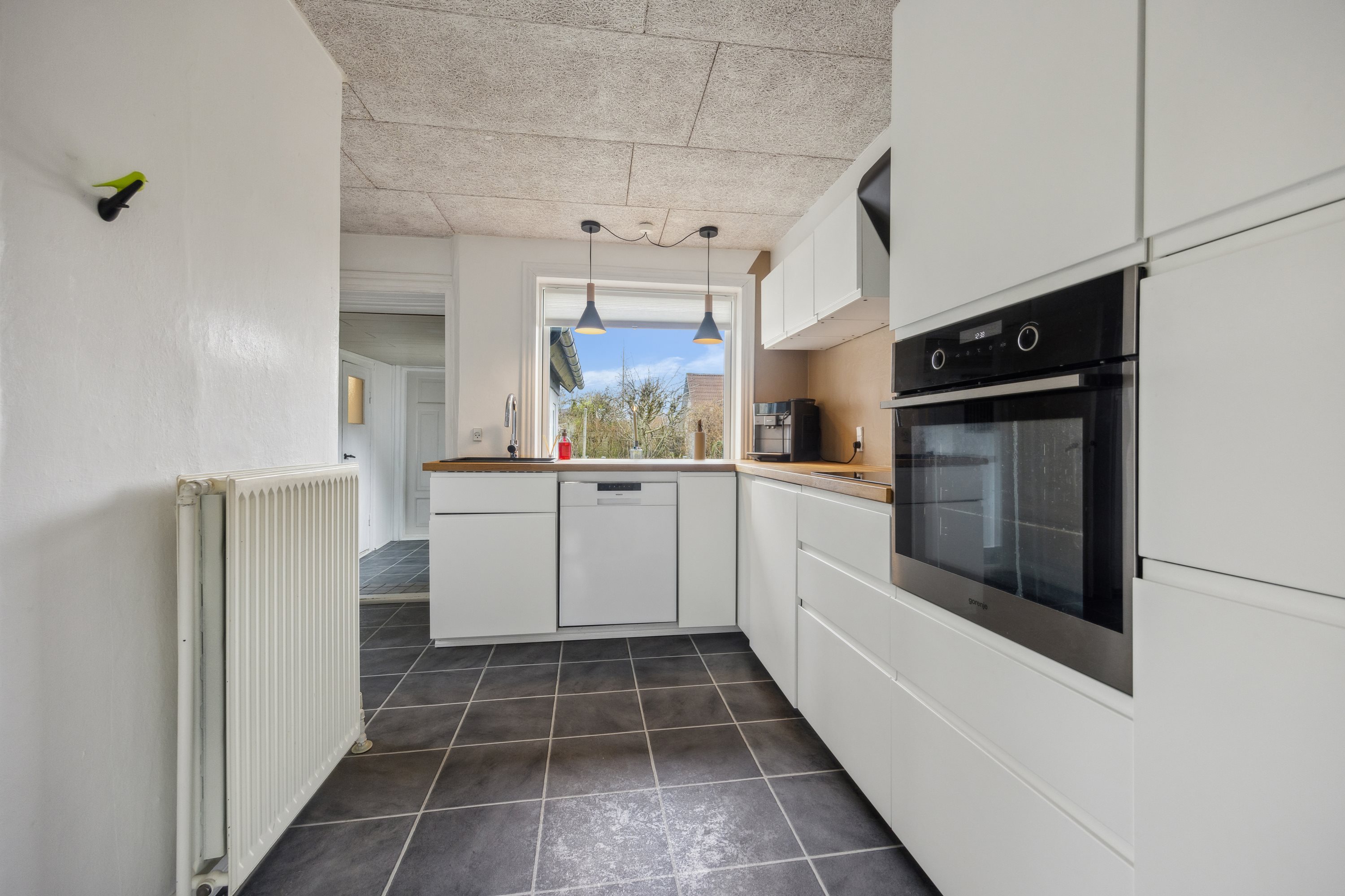 Miniaturebillede 1: køkken. Billede af Ørstedsvej 1, 9460 Brovst