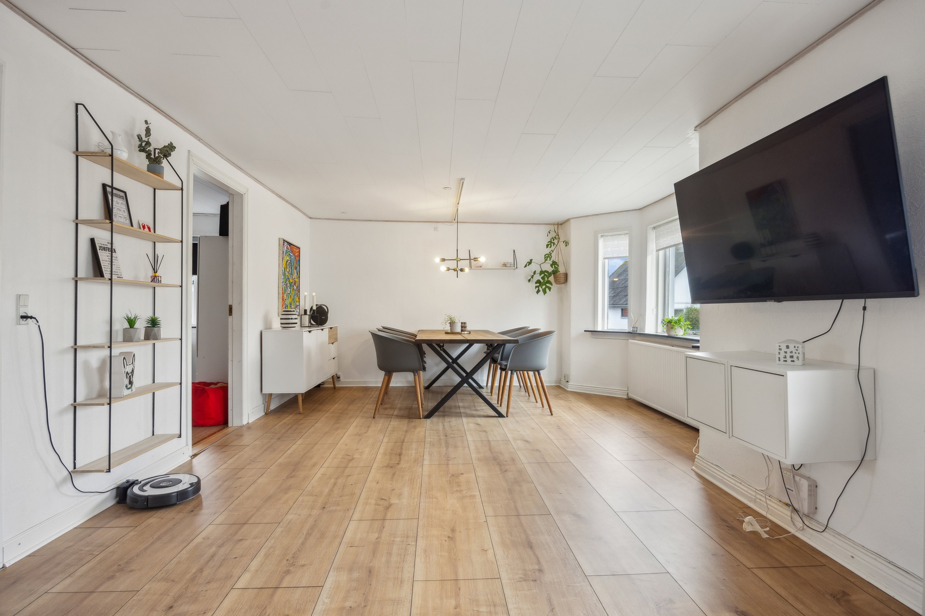 Fremhævet stue billede i fuldskærmstilstand. Billede af Ørstedsvej 1, 9460 Brovst