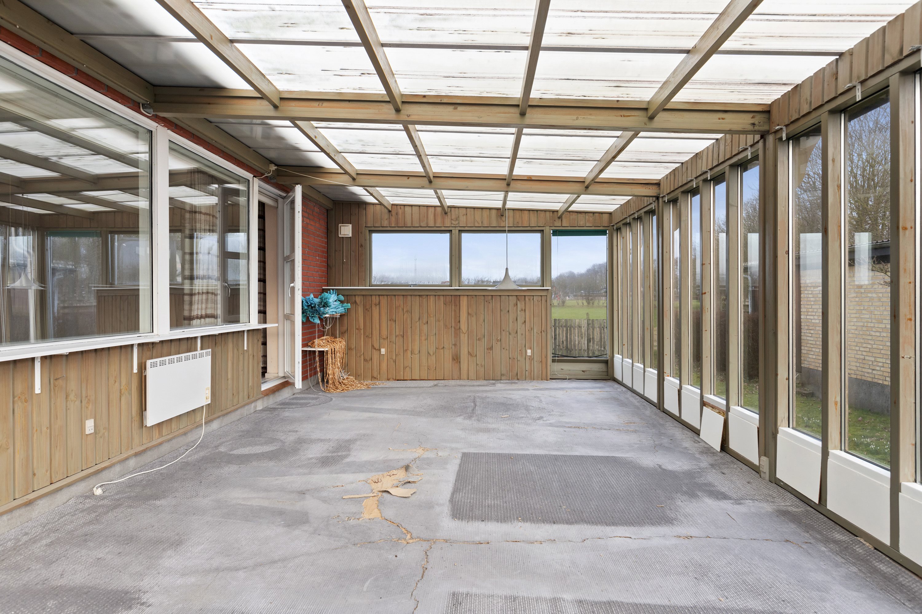 Fremhævet udestue billede i fuldskærmstilstand. Billede af Nygade 9, Østrup, 9600 Aars