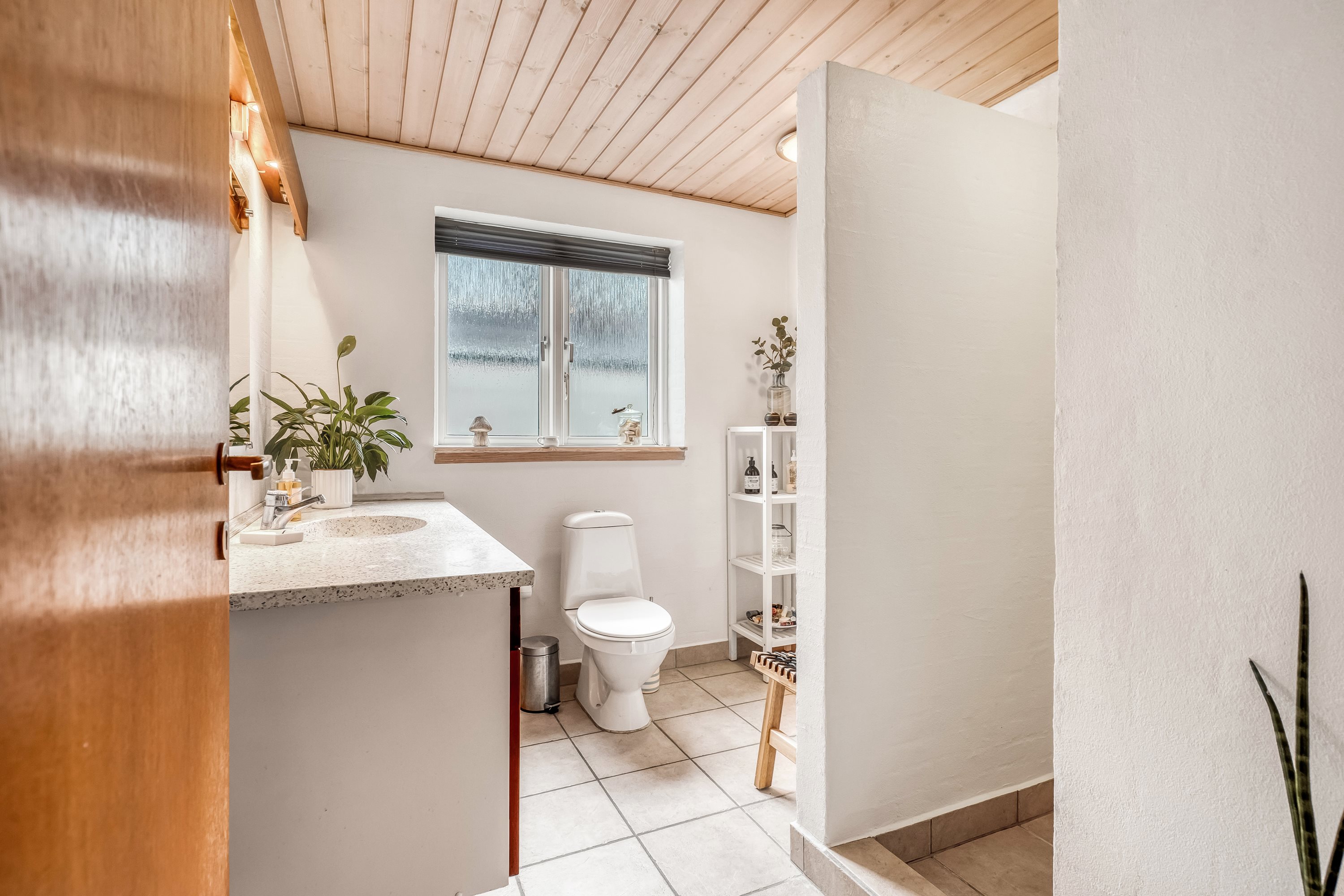 Fremhævet badeværelse billede i fuldskærmstilstand. Billede af Sprogøvej 8A, 7680 Thyborøn