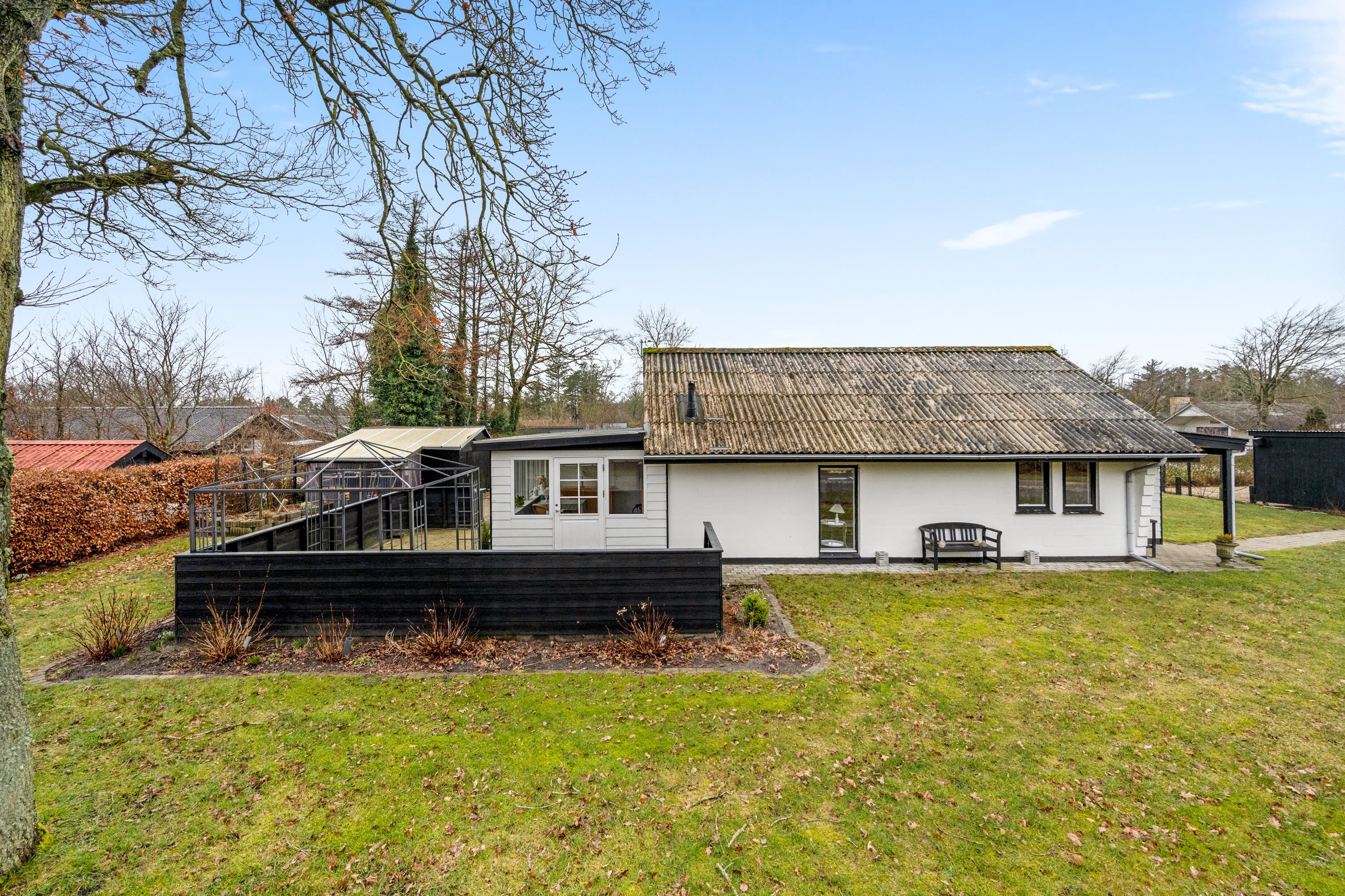 Fremhævet facade billede i fuldskærmstilstand. Billede af Flyndervej 1, Skaven , 6880 Tarm