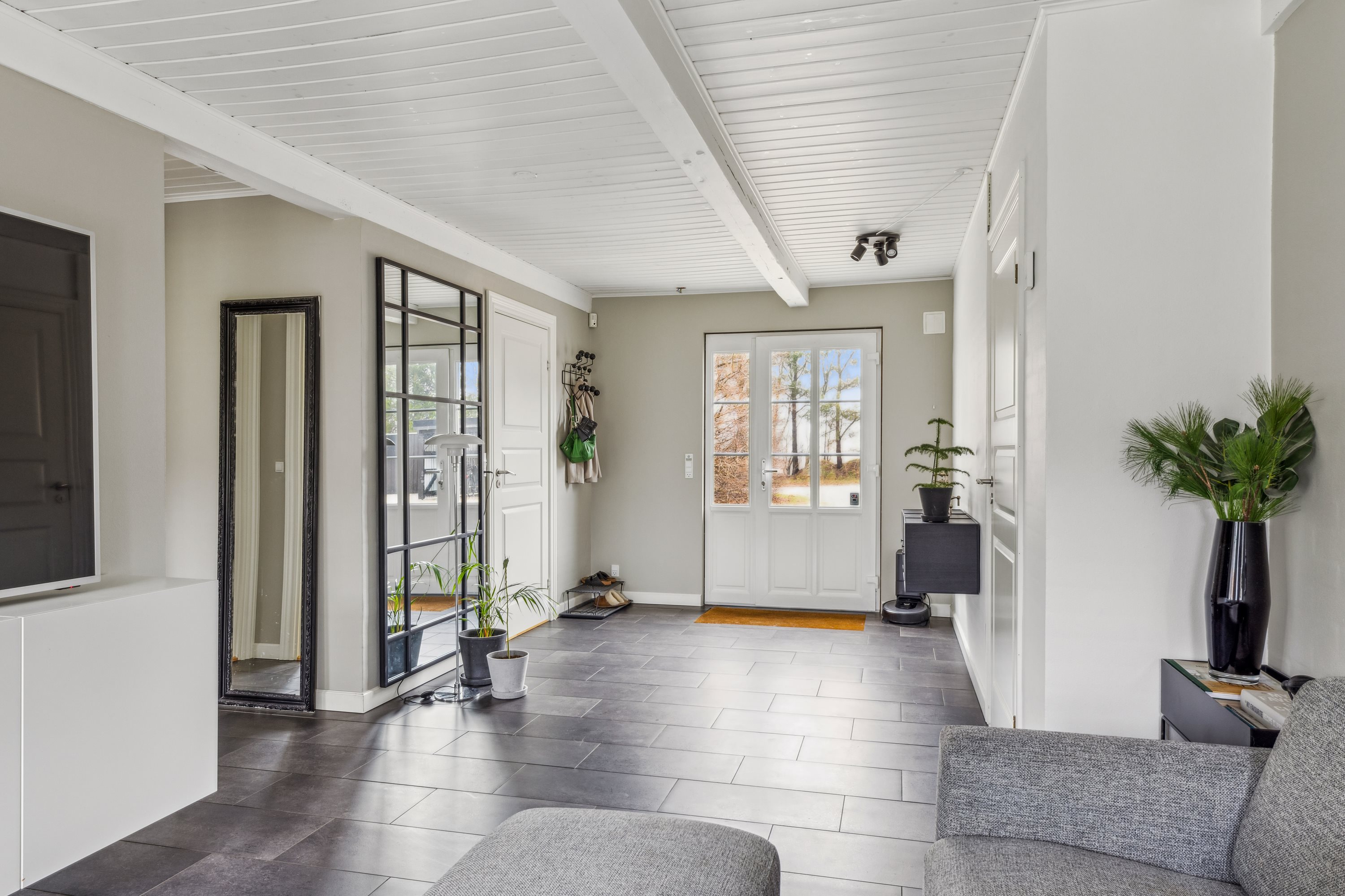 Fremhævet stue billede i fuldskærmstilstand. Billede af Obbekjærvej 129, Obbekær, 6760 Ribe