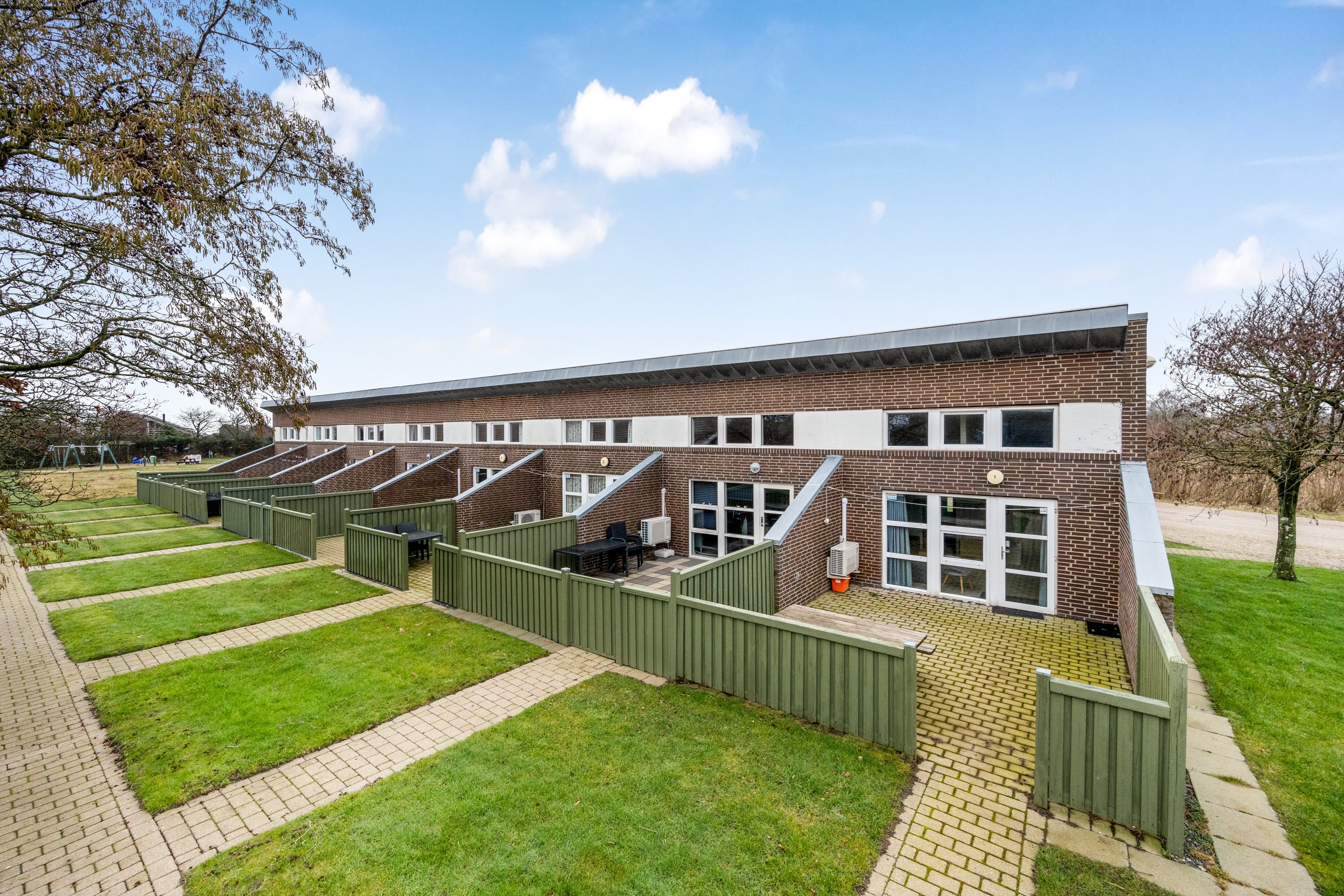 Miniaturebillede 1: facade. Billede af Vester Fælled (G1) 160, Bork Havn, 6893 Hemmet