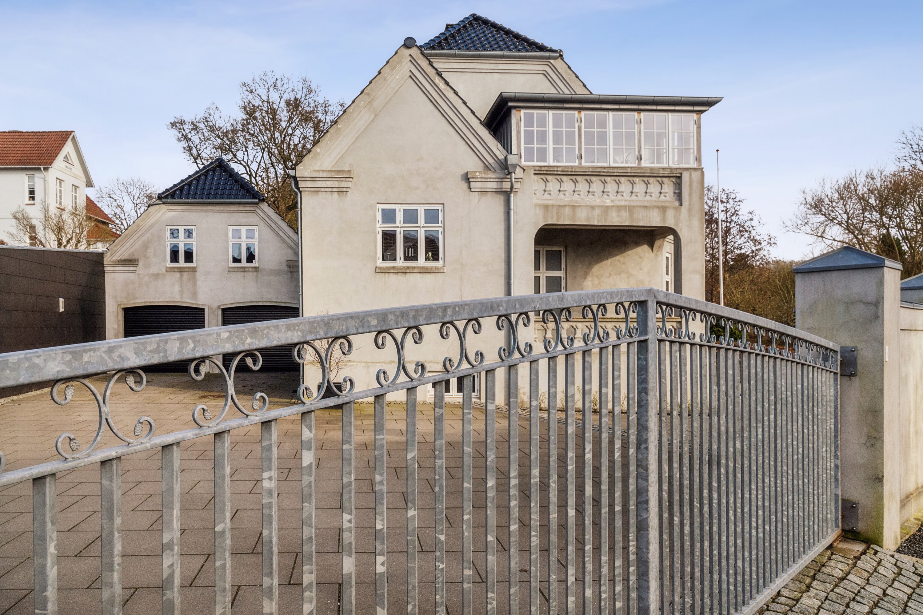 Fremhævet set fra haven billede i fuldskærmstilstand. Billede af Jørgensgård 21, 6200 Aabenraa