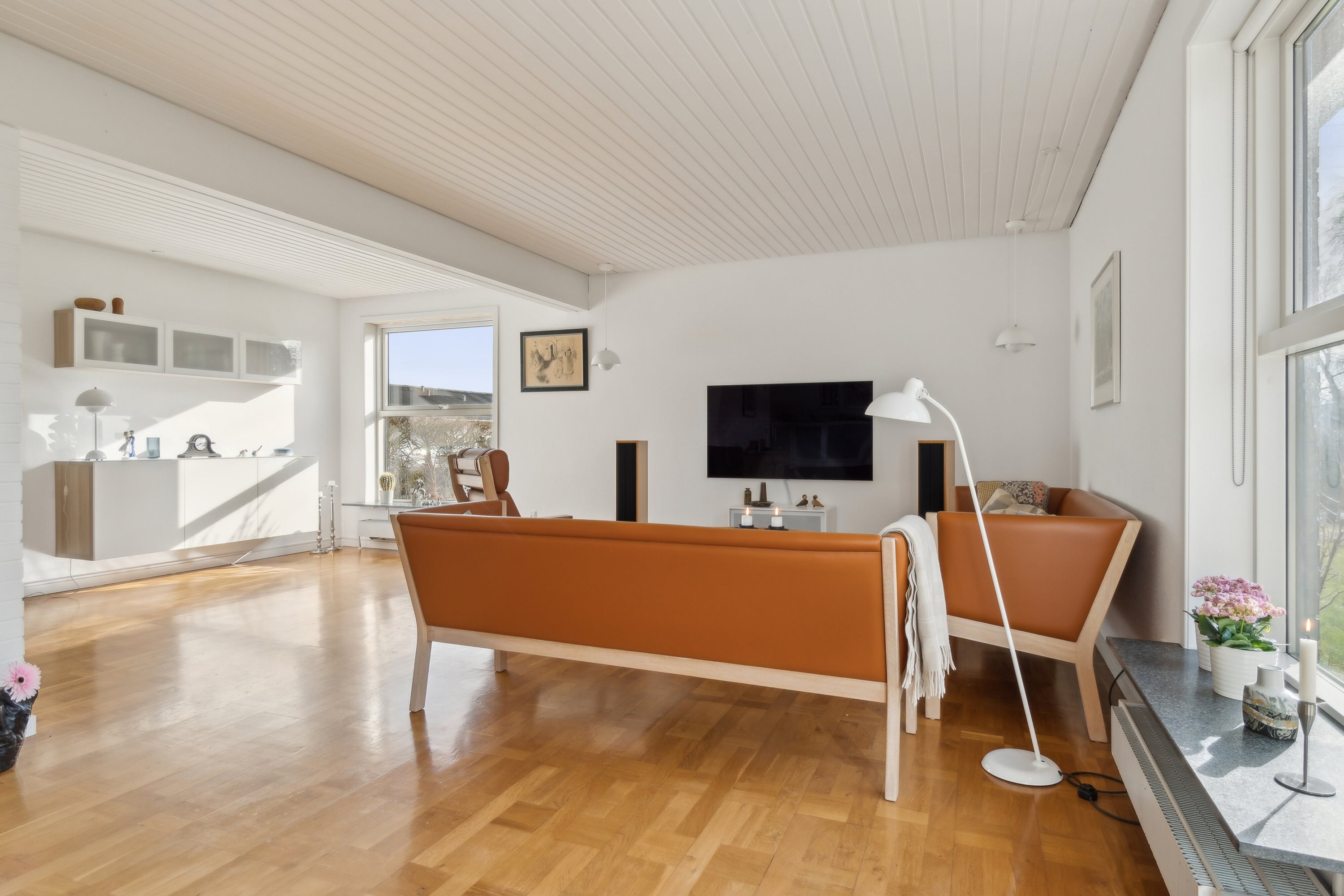 Fremhævet stue billede i fuldskærmstilstand. Billede af Lonesvej 11, 9800 Hjørring