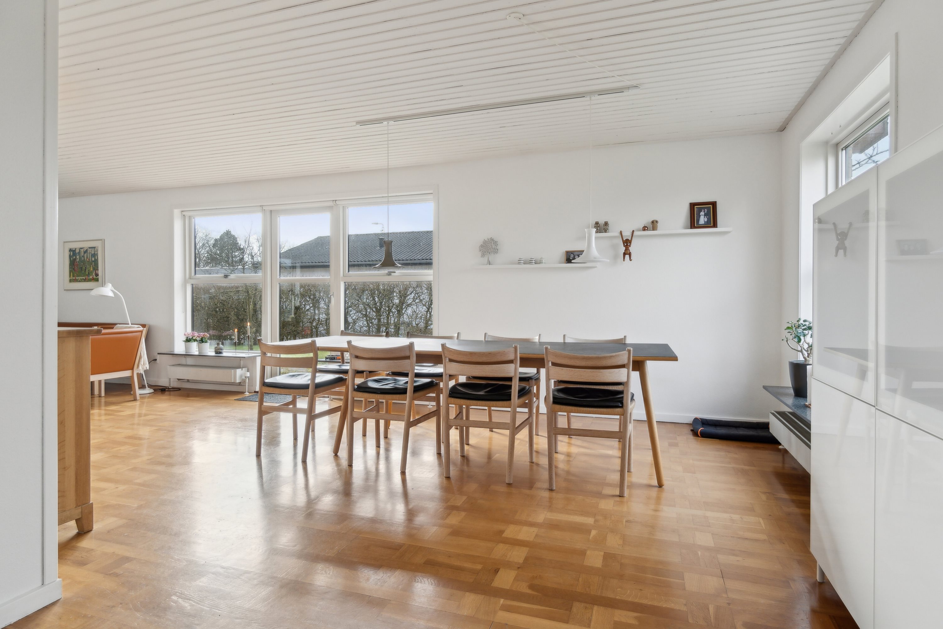 Fremhævet spisestue billede i fuldskærmstilstand. Billede af Lonesvej 11, 9800 Hjørring